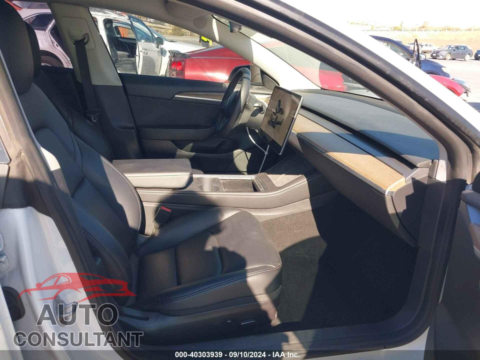 TESLA MODEL 3 2022 - 5YJ3E1EBXNF299634