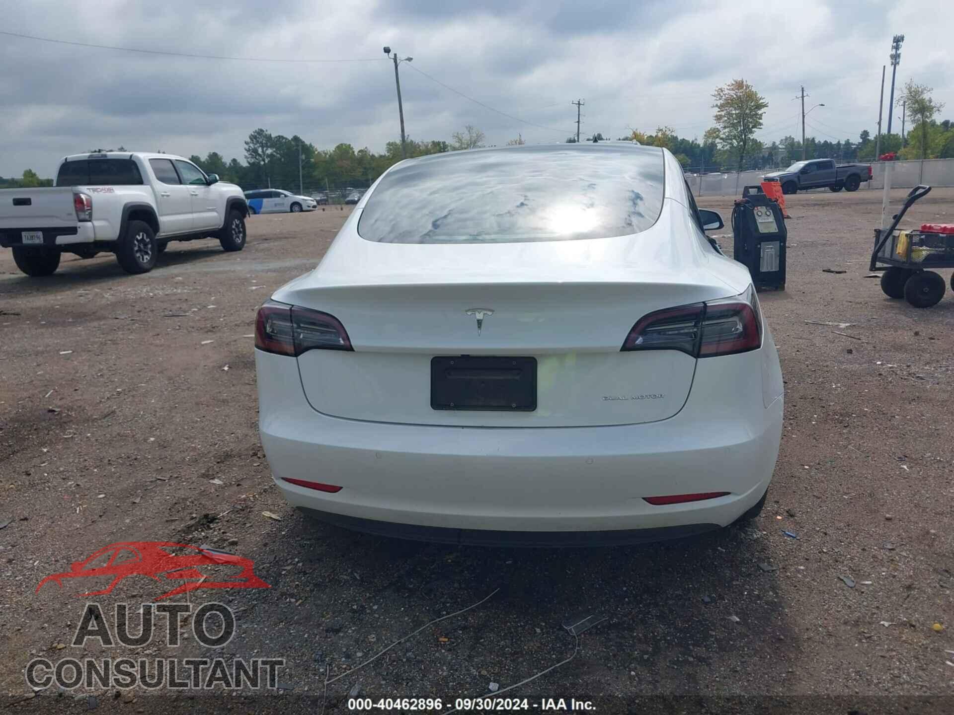 TESLA MODEL 3 2021 - 5YJ3E1EB1MF860527