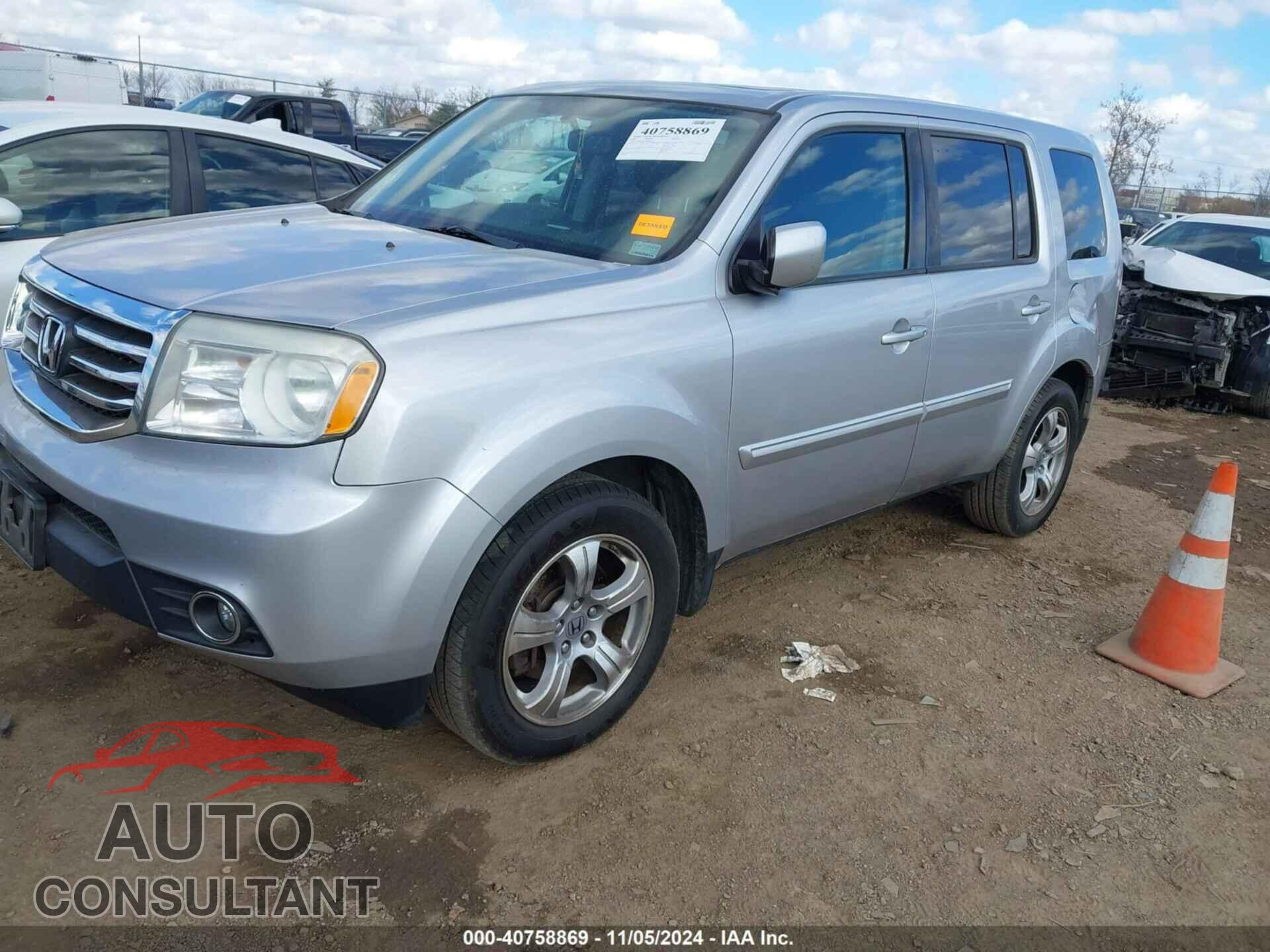 HONDA PILOT 2015 - 5FNYF4H52FB046643