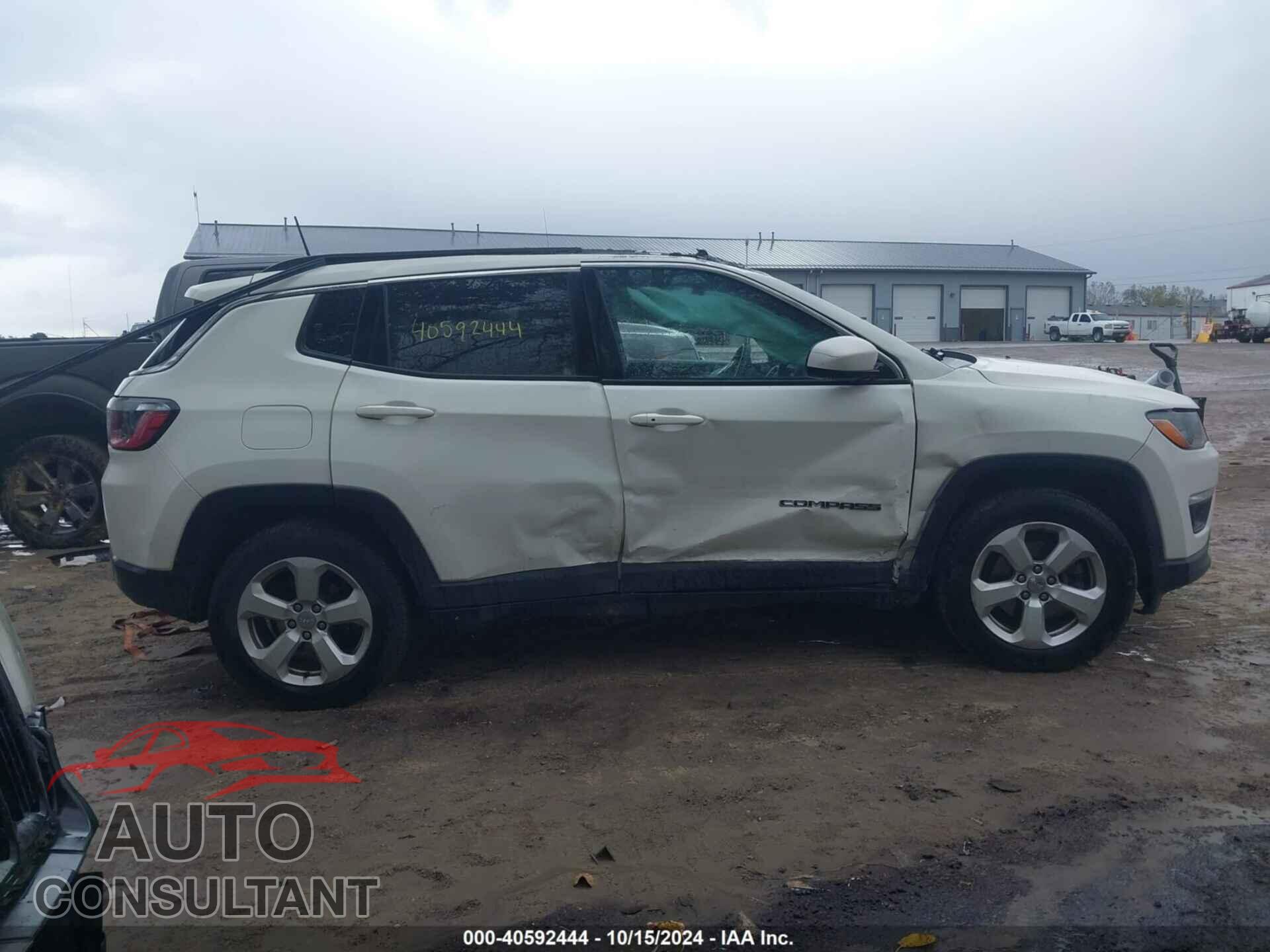 JEEP COMPASS 2018 - 3C4NJCBB3JT122648