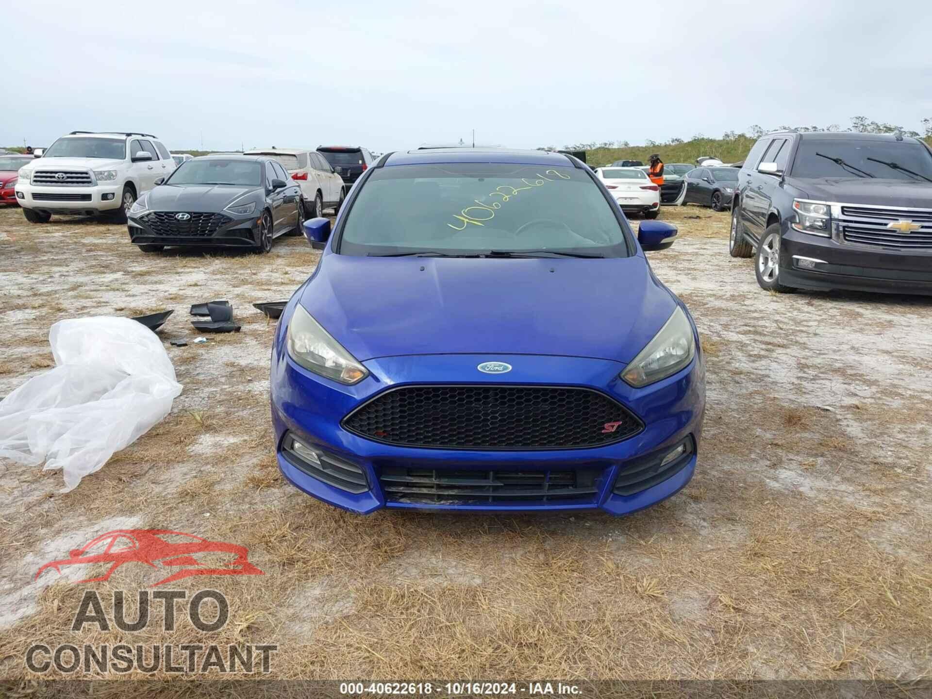 FORD FOCUS ST 2015 - 1FADP3L90FL247153