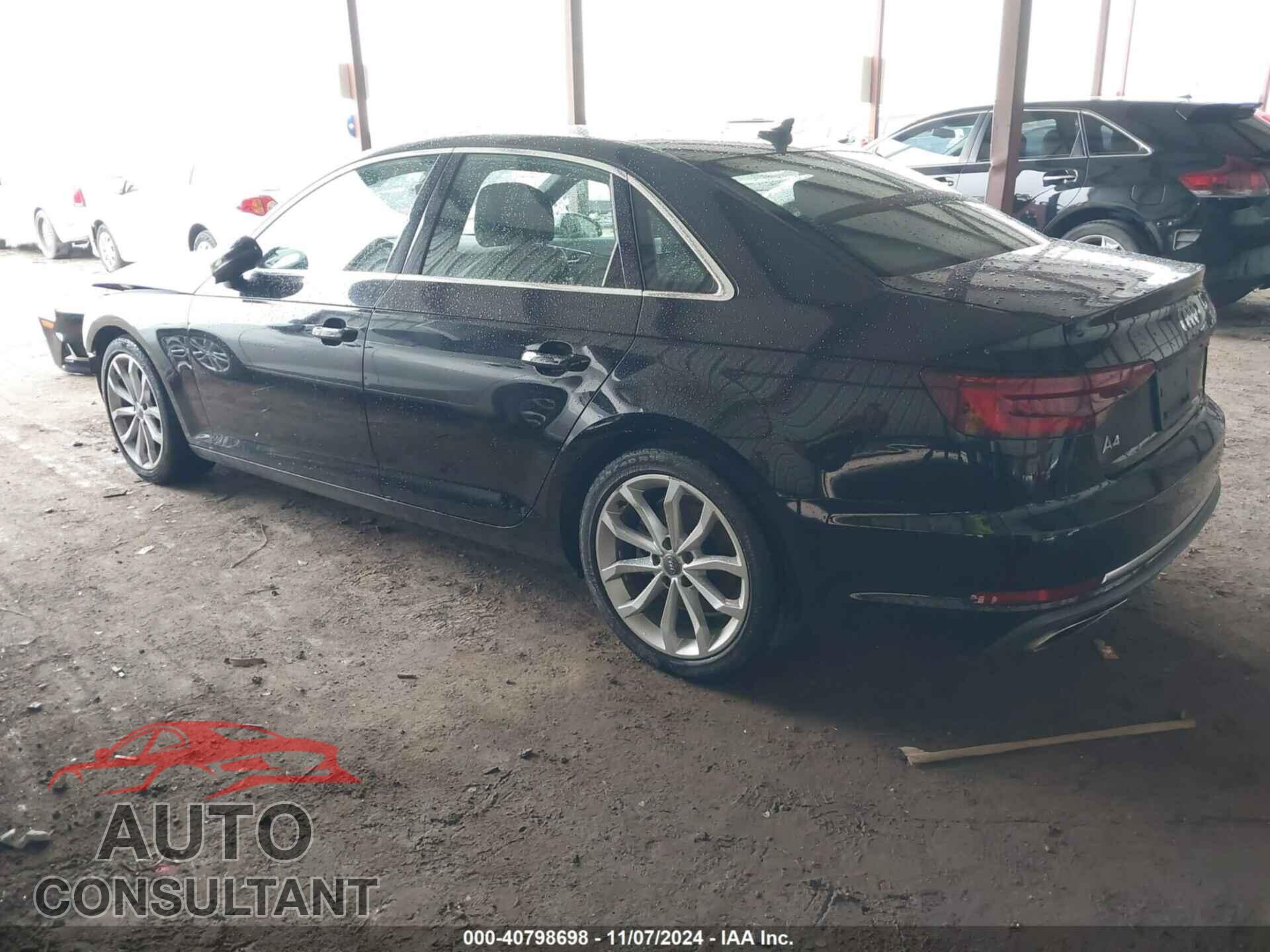 AUDI A4 2019 - WAUHMAF46KN016035