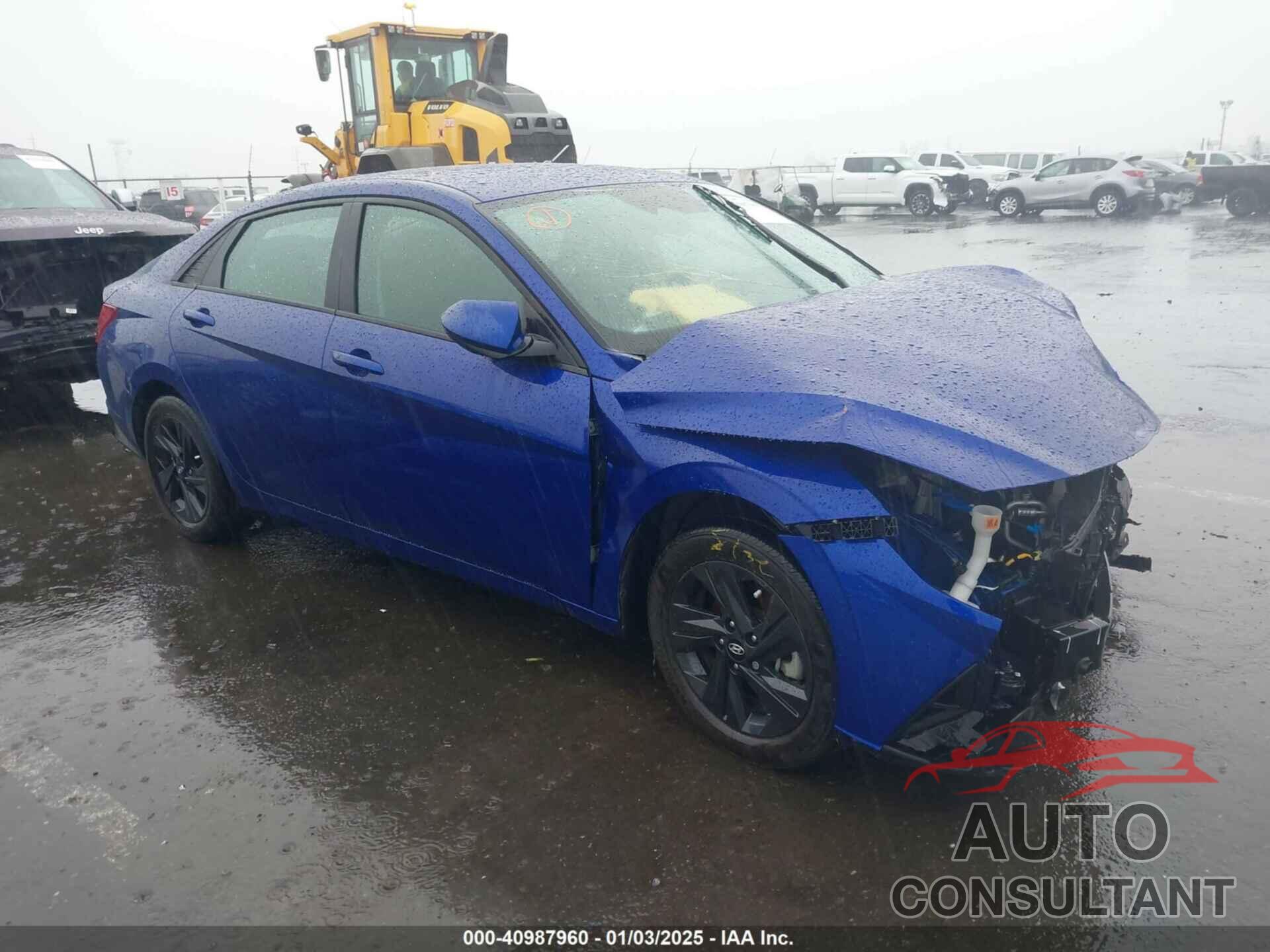 HYUNDAI ELANTRA 2023 - KMHLM4AG8PU585431