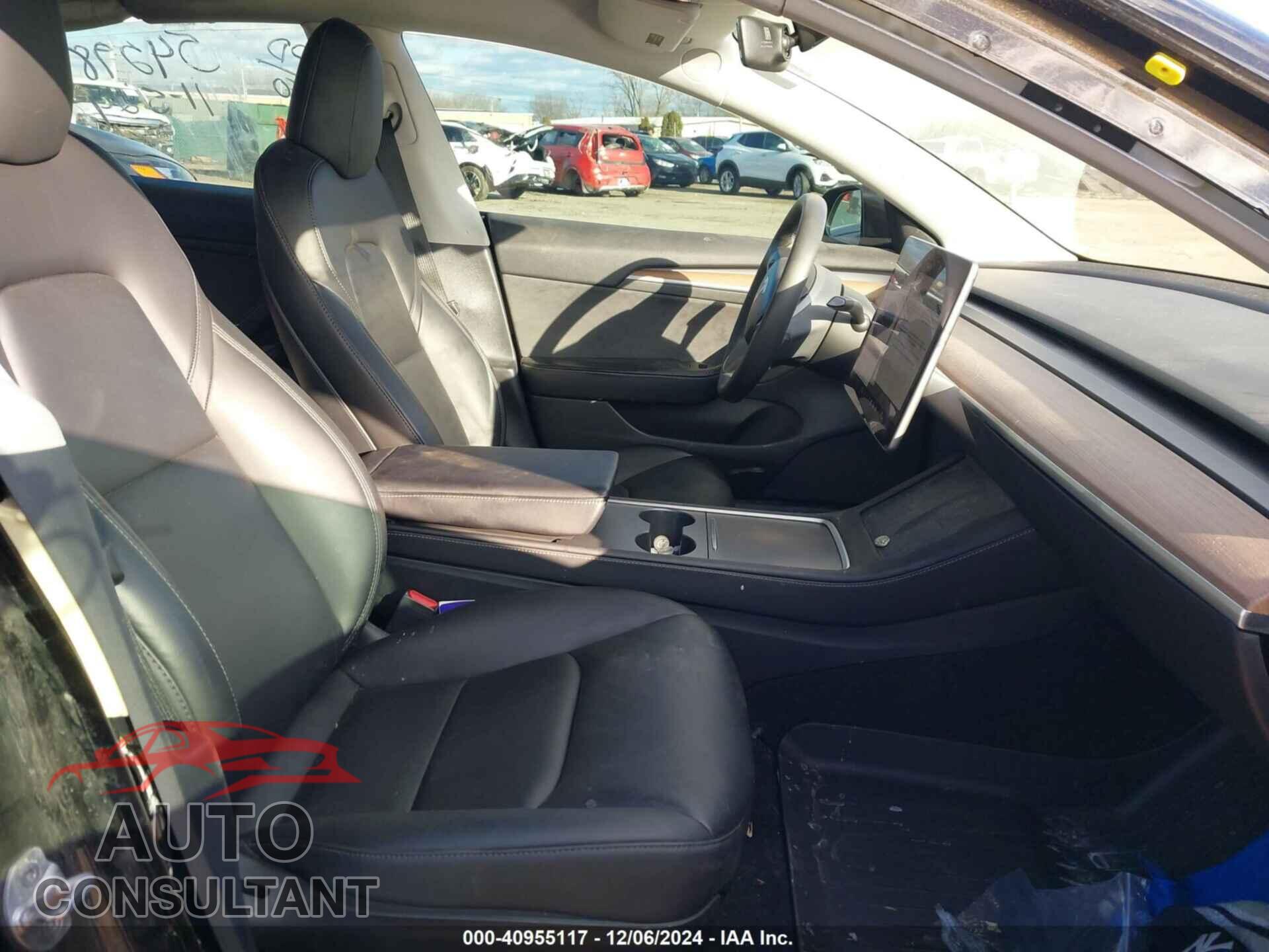 TESLA MODEL 3 2022 - 5YJ3E1EB9NF121889