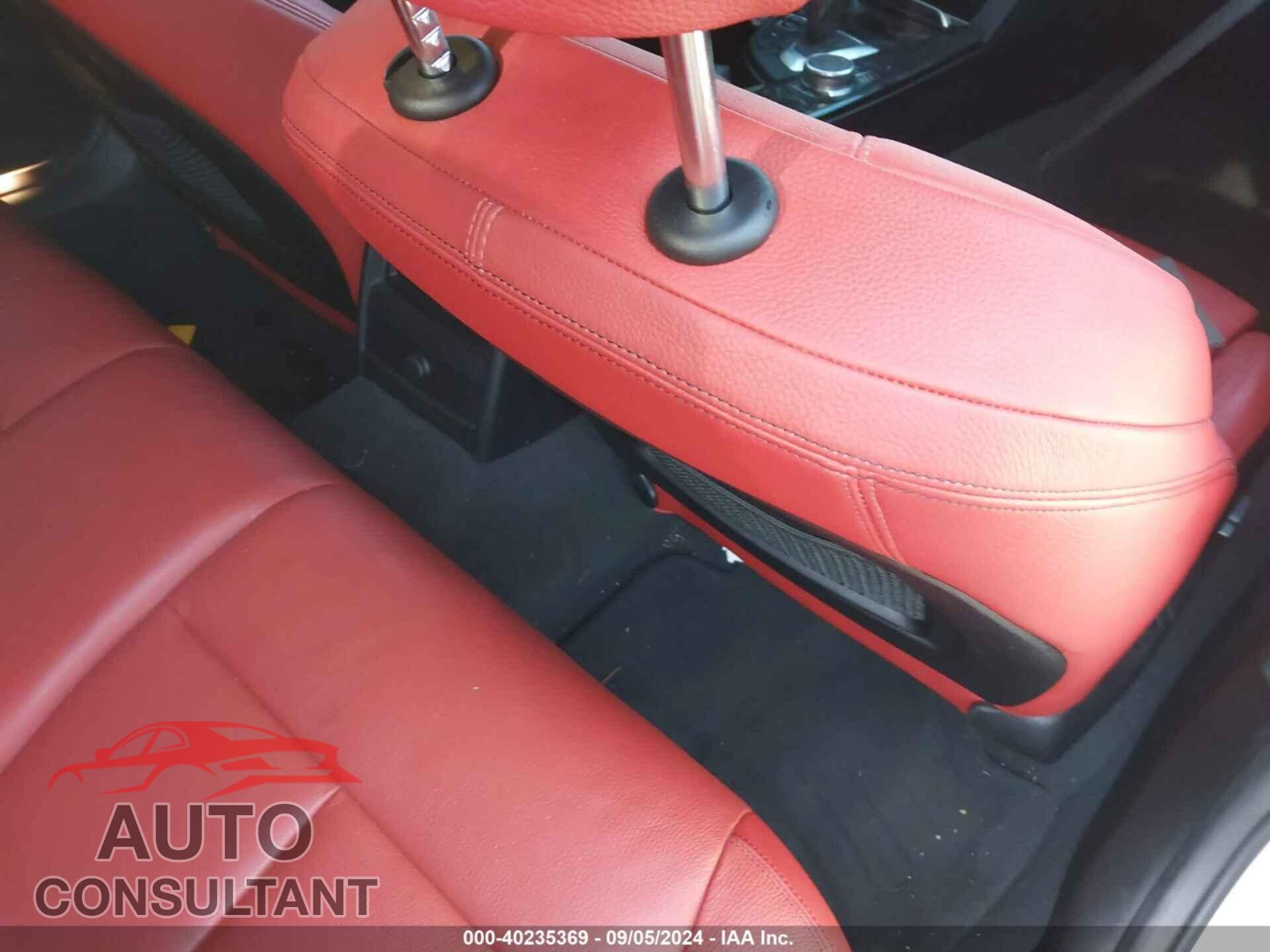 BMW 330I 2018 - WBA8D9C55JEM33981