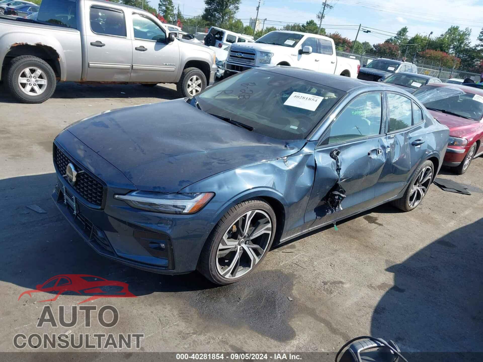 VOLVO S60 2024 - 7JRL12FL1RG289497