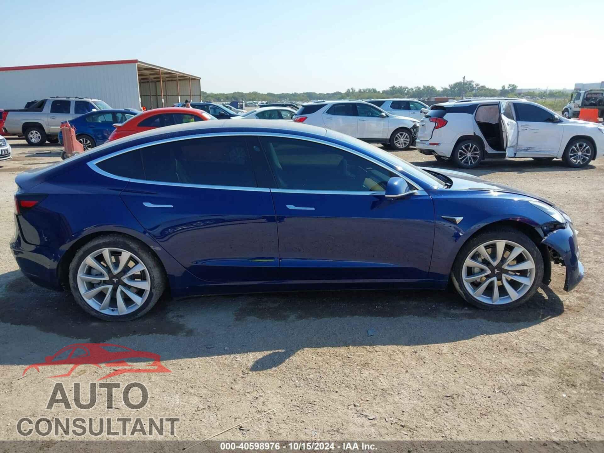 TESLA MODEL 3 2018 - 5YJ3E1EA3JF049721