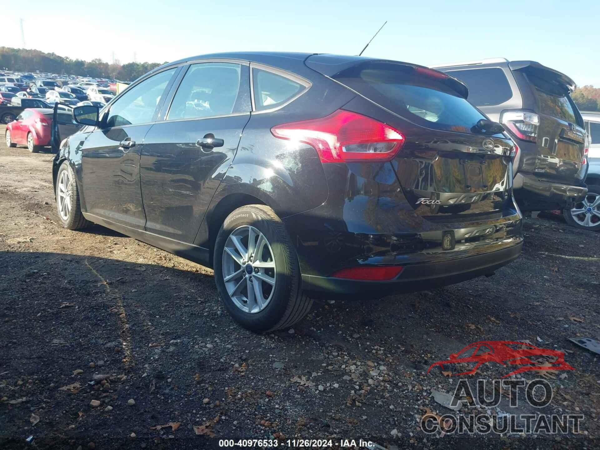 FORD FOCUS 2018 - 1FADP3K23JL307973