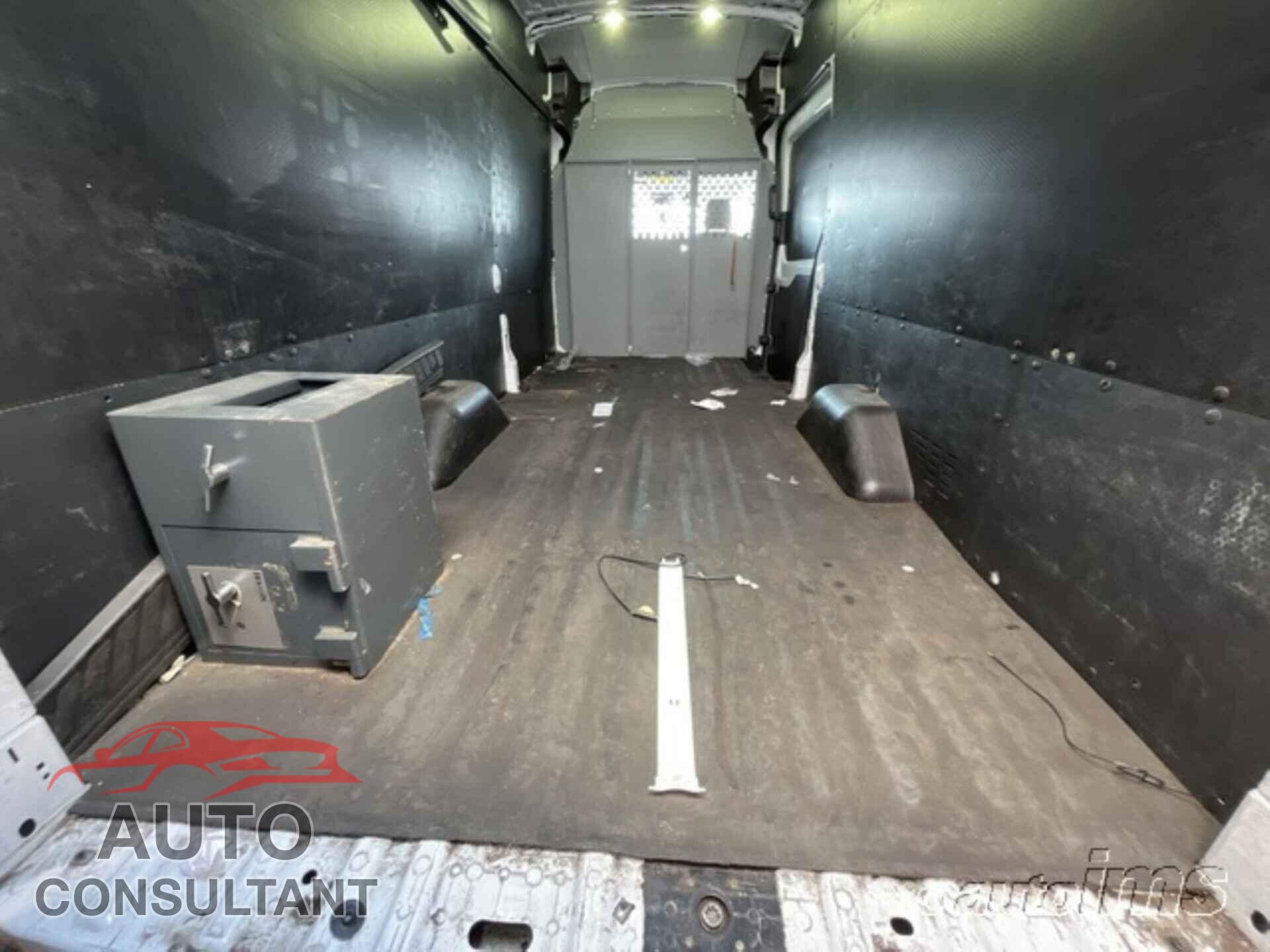 FORD TRANSIT 2017 - 1FTBW3XG5HKA40473