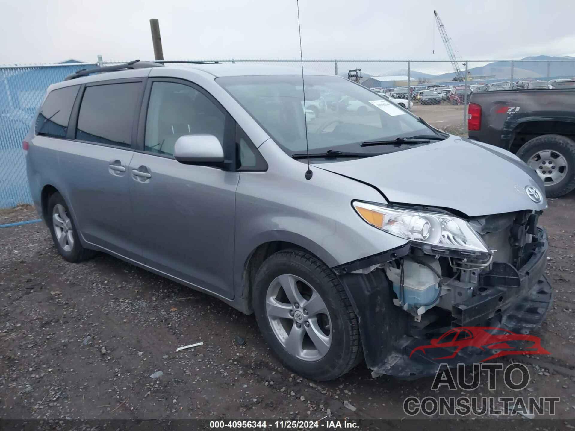 TOYOTA SIENNA 2011 - 5TDKK3DC3BS029534