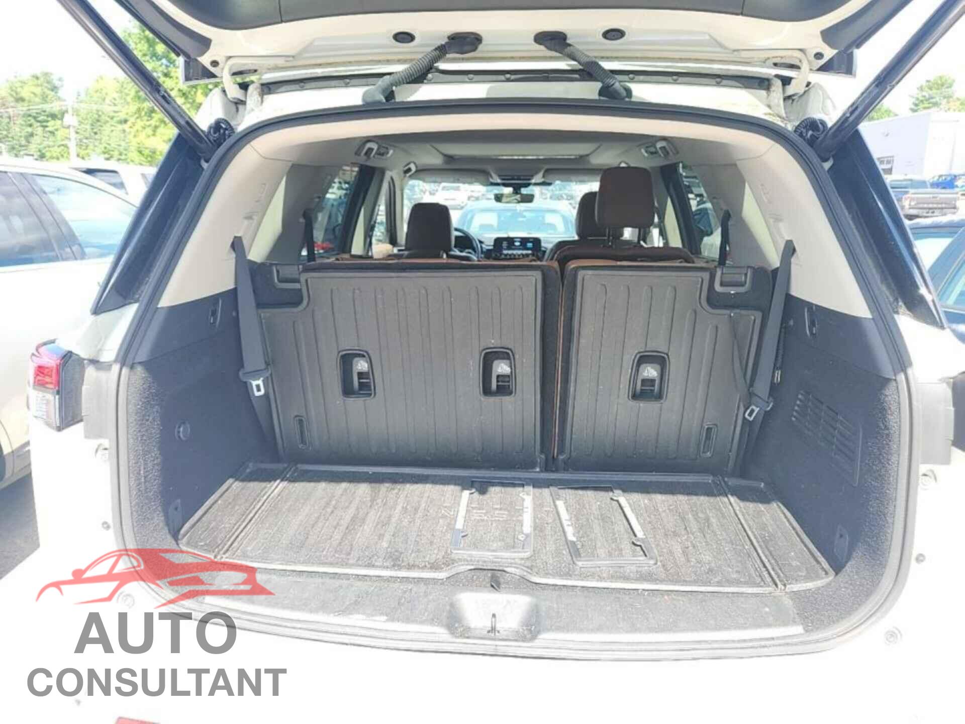 NISSAN PATHFINDER 2023 - 5N1DR3DK3PC236487
