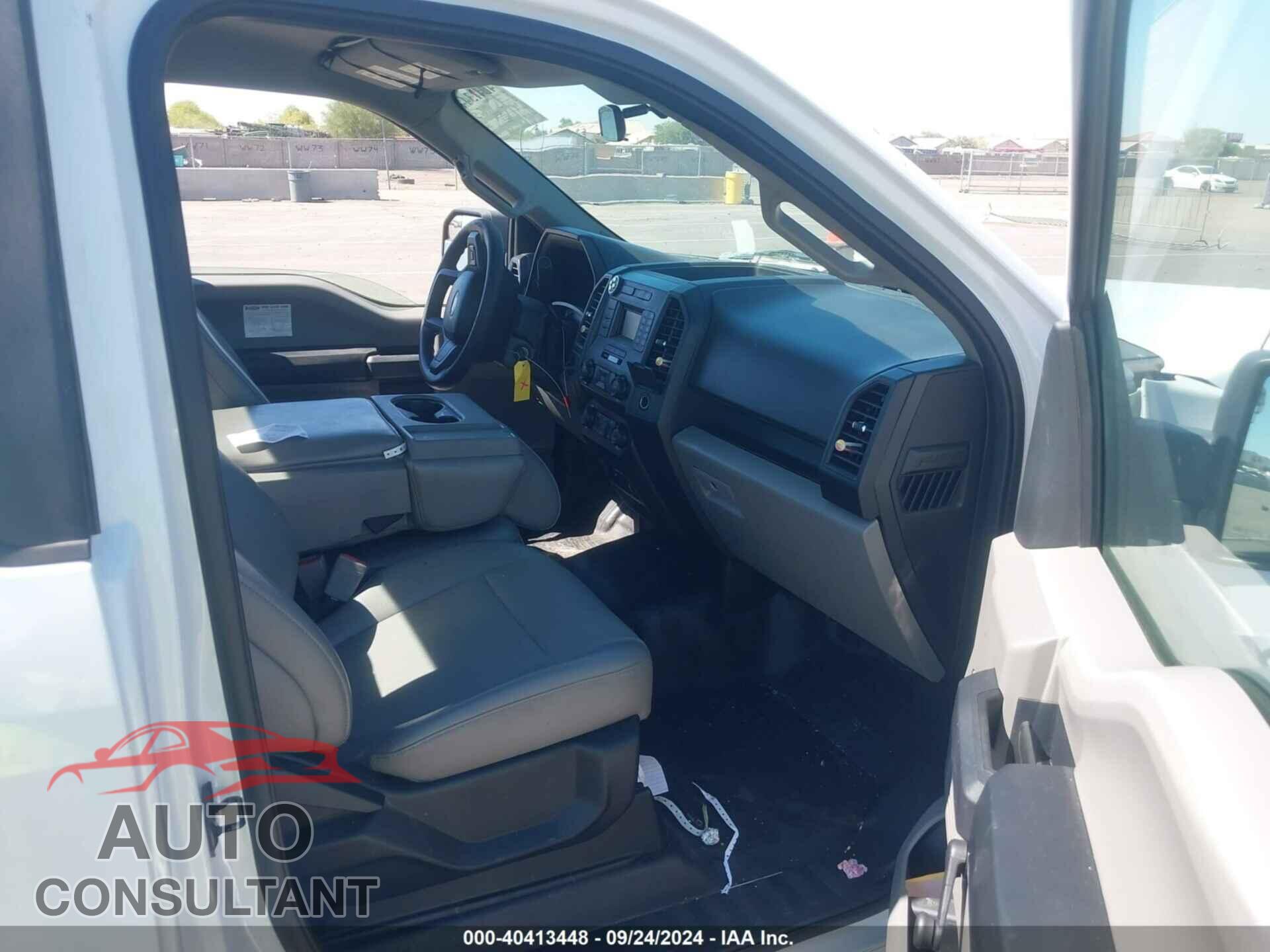 FORD F-150 2018 - 1FTMF1CB3JFA47167