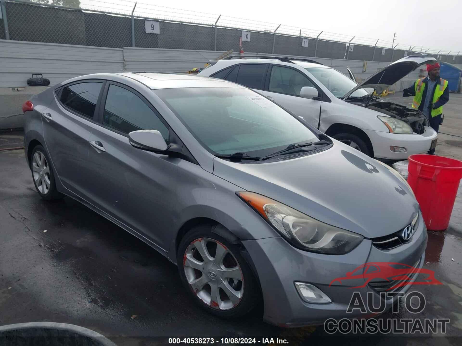 HYUNDAI ELANTRA 2013 - KMHDH4AE4DU513273