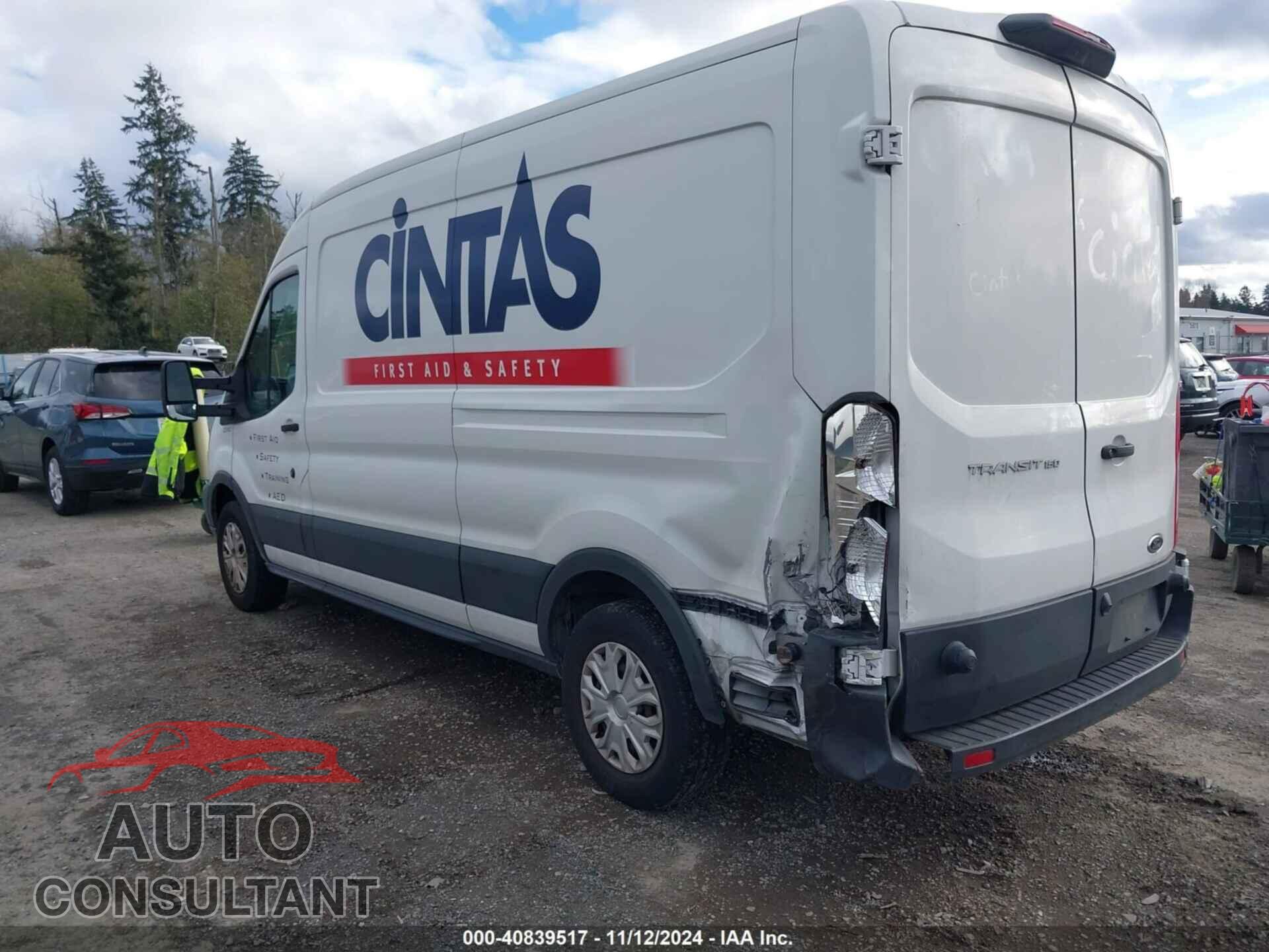 FORD TRANSIT-150 2018 - 1FTYE2CM2JKA16480