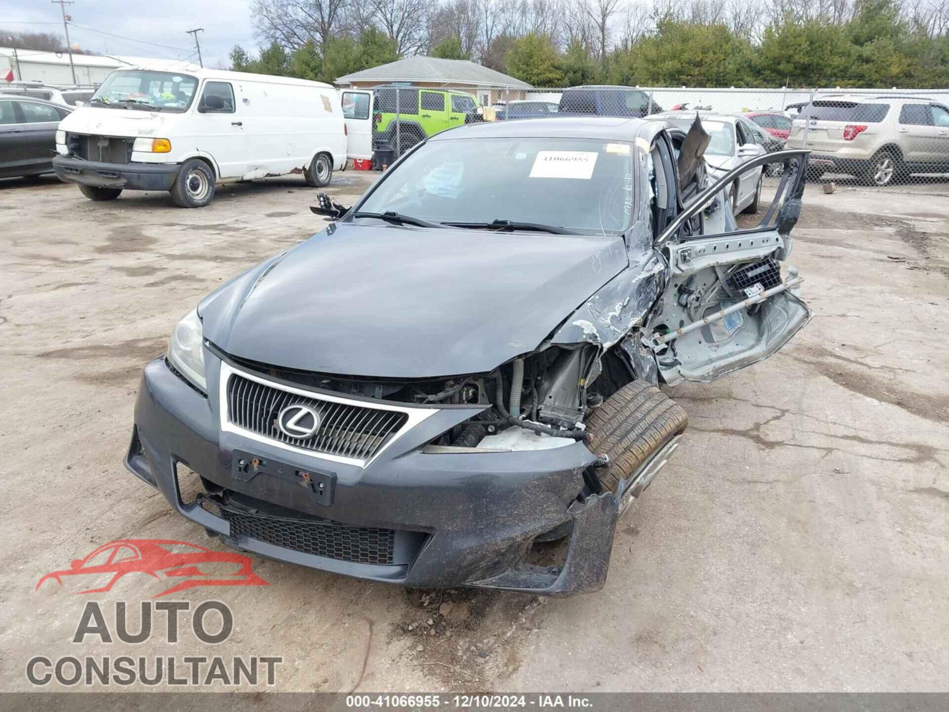 LEXUS IS 250 2011 - JTHCF5C27B5047228