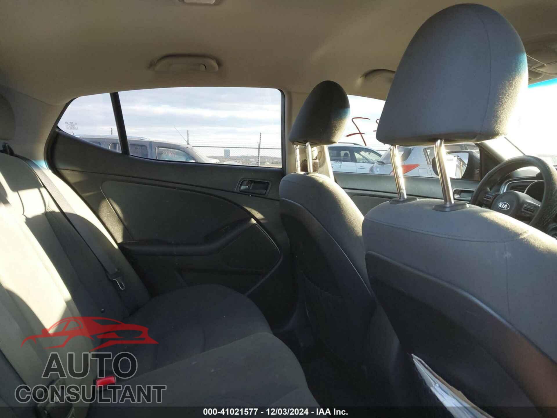 KIA OPTIMA 2015 - KNAGM4A73F5559847