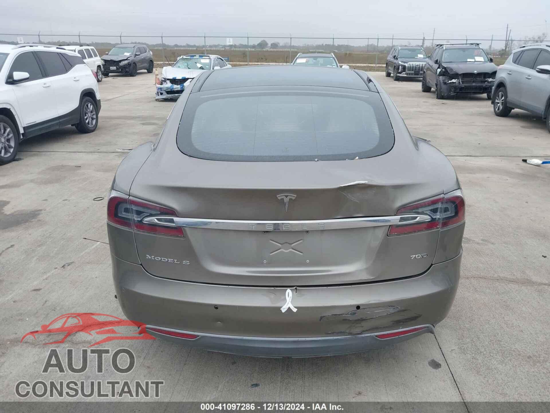 TESLA MODEL S 2015 - 5YJSA1S24FF087048