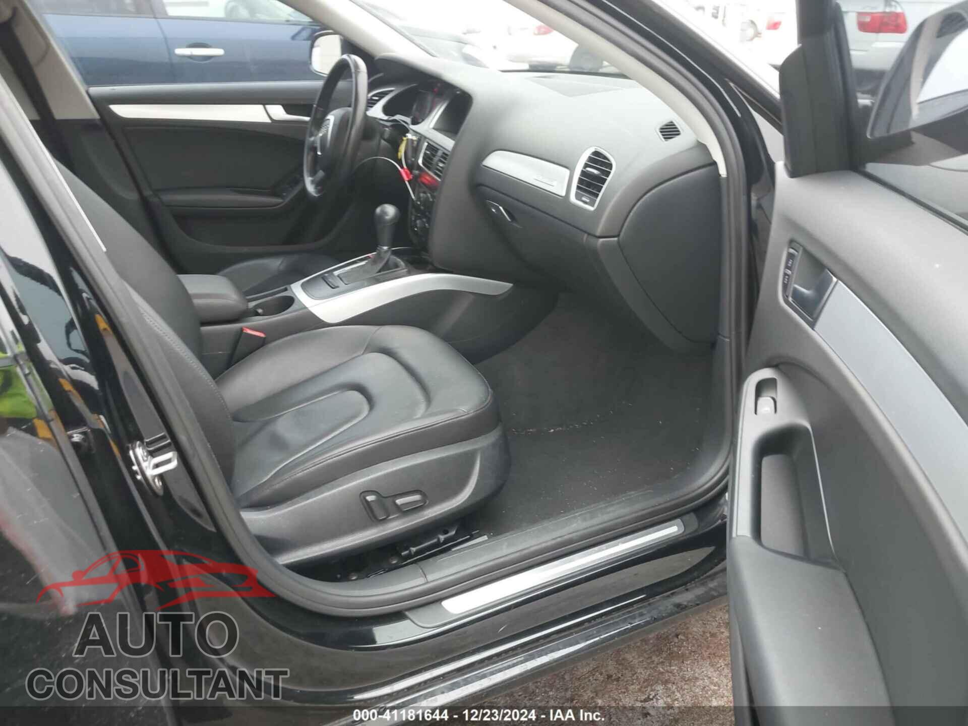 AUDI A4 2012 - WAUBFAFL8CN001058