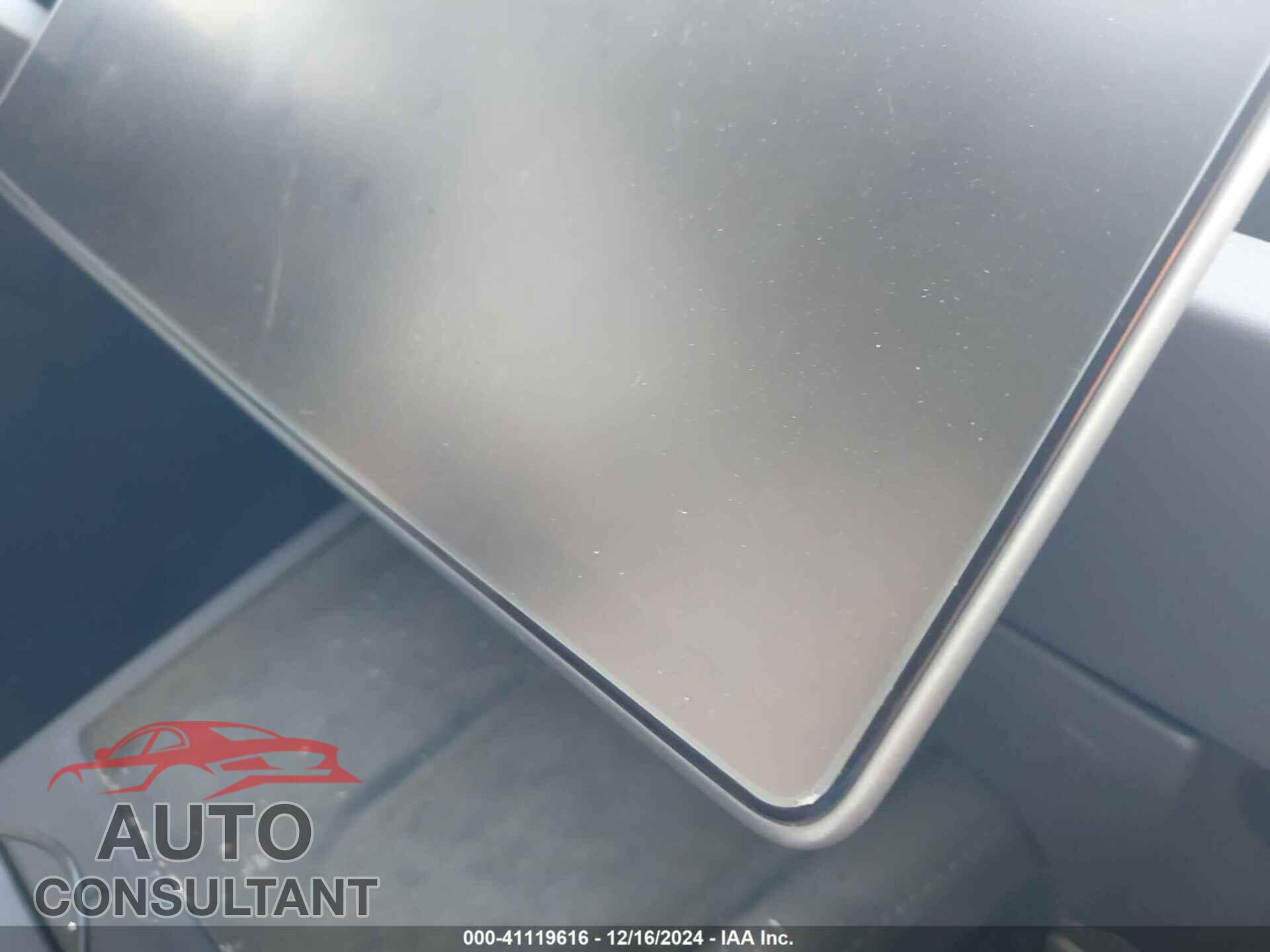 TESLA MODEL 3 2024 - 5YJ3E1EA3RF865095