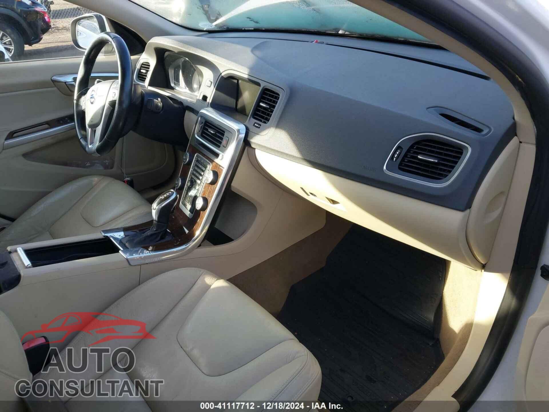 VOLVO S60 2014 - YV1612FH9E1285826