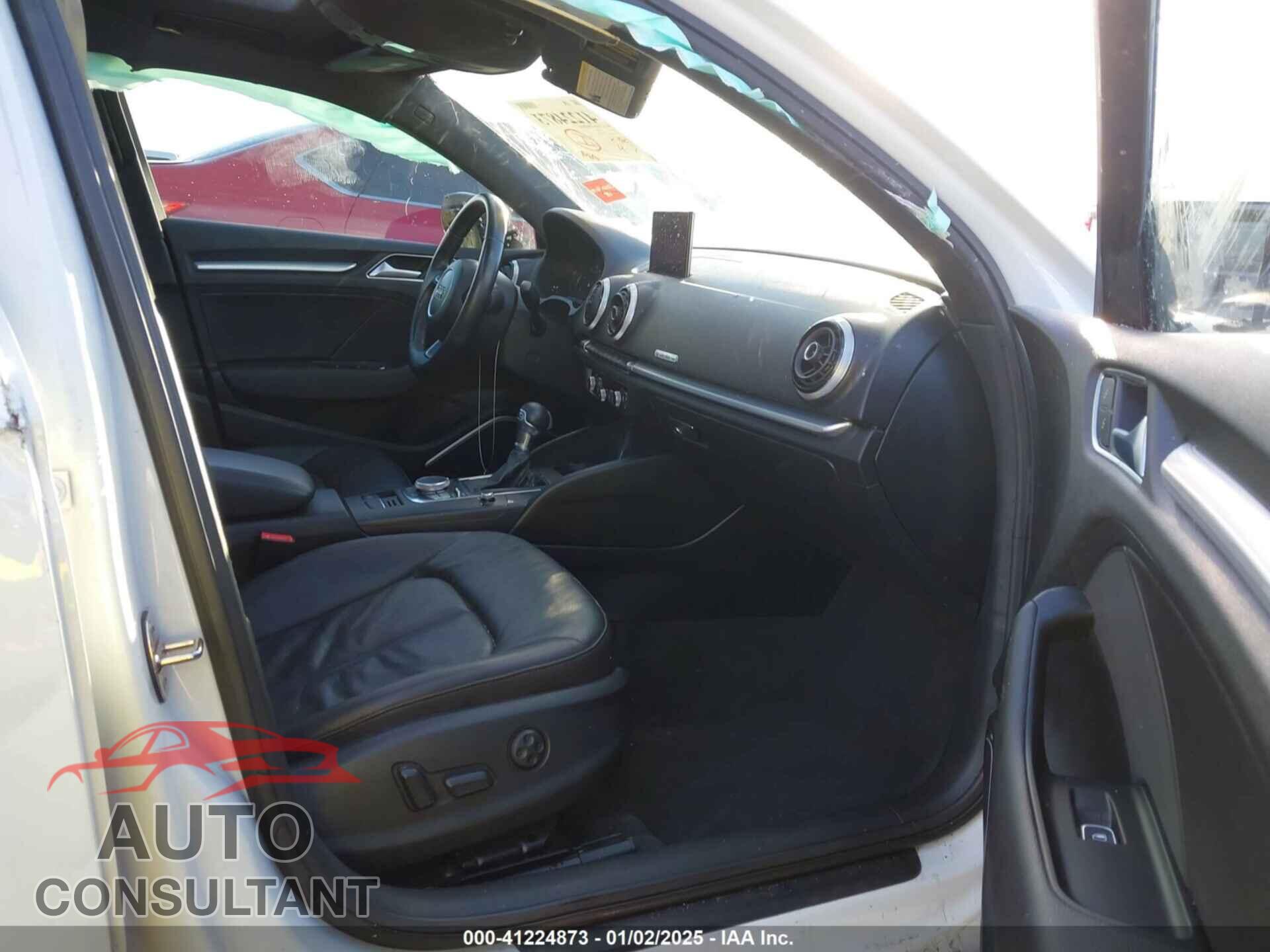 AUDI A3 2015 - WAUEFGFF5F1050935