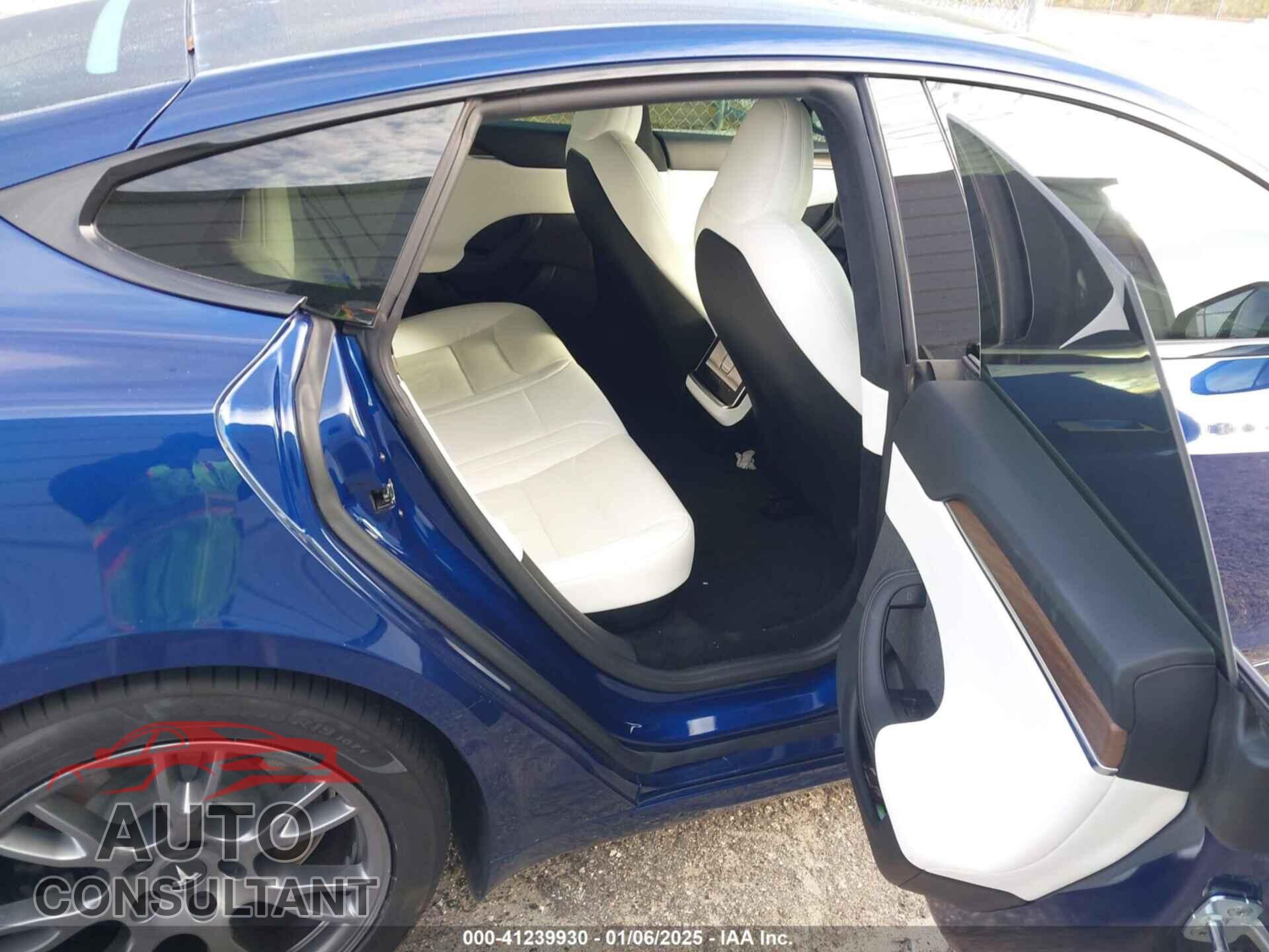 TESLA MODEL S 2021 - 5YJSA1E5XMF453632