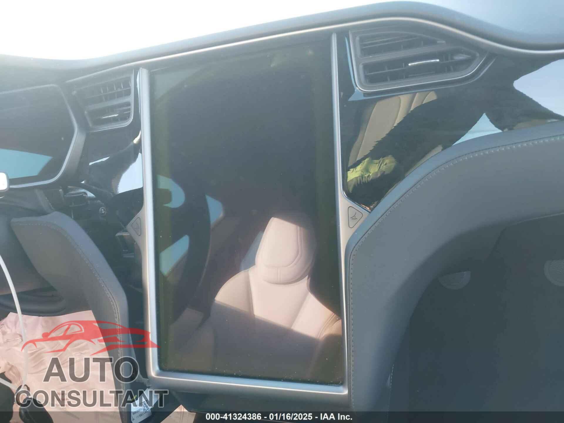 TESLA MODEL S 2018 - 5YJSA1E23JF275886