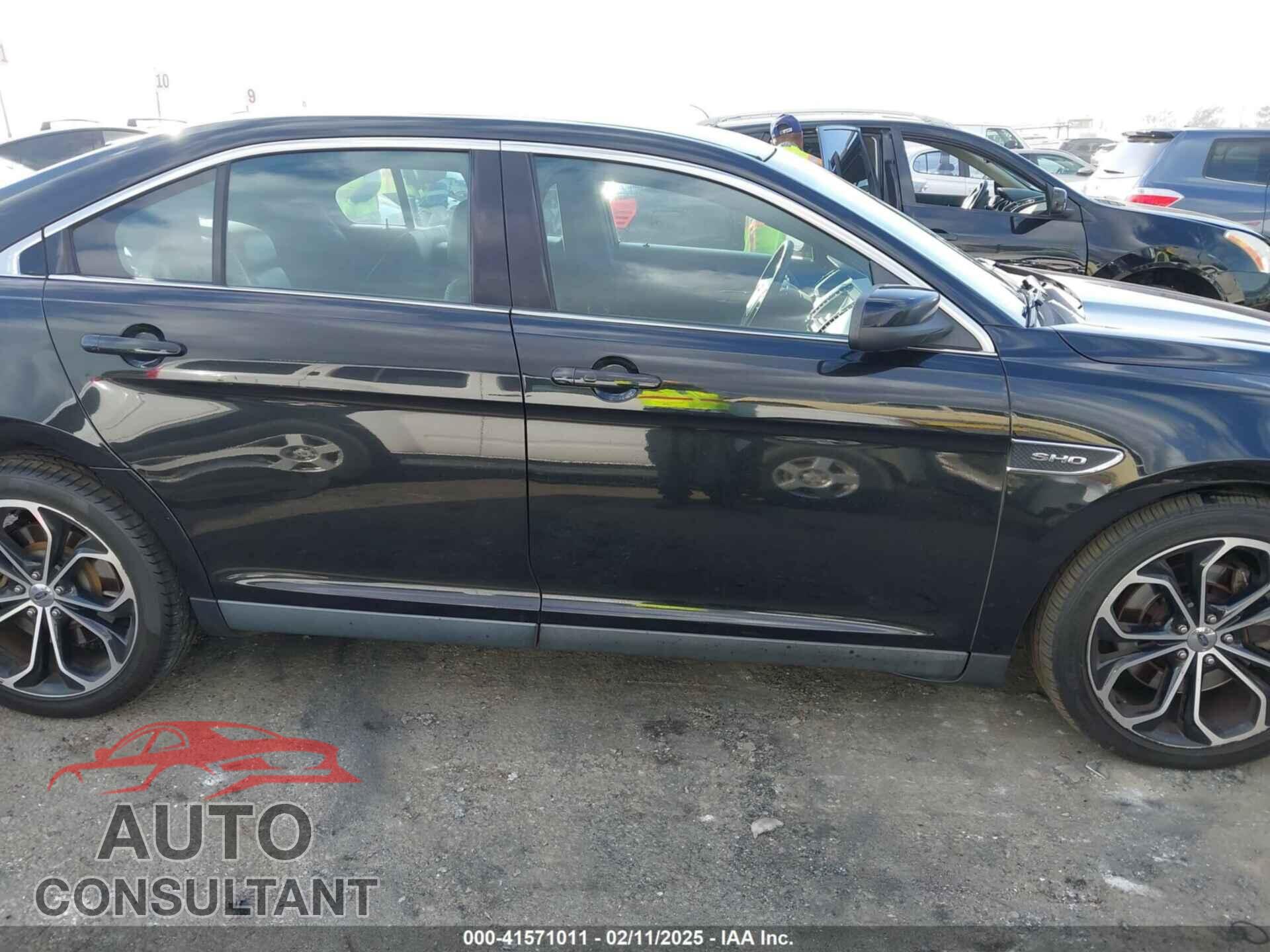 FORD TAURUS 2014 - 1FAHP2KT4EG164308