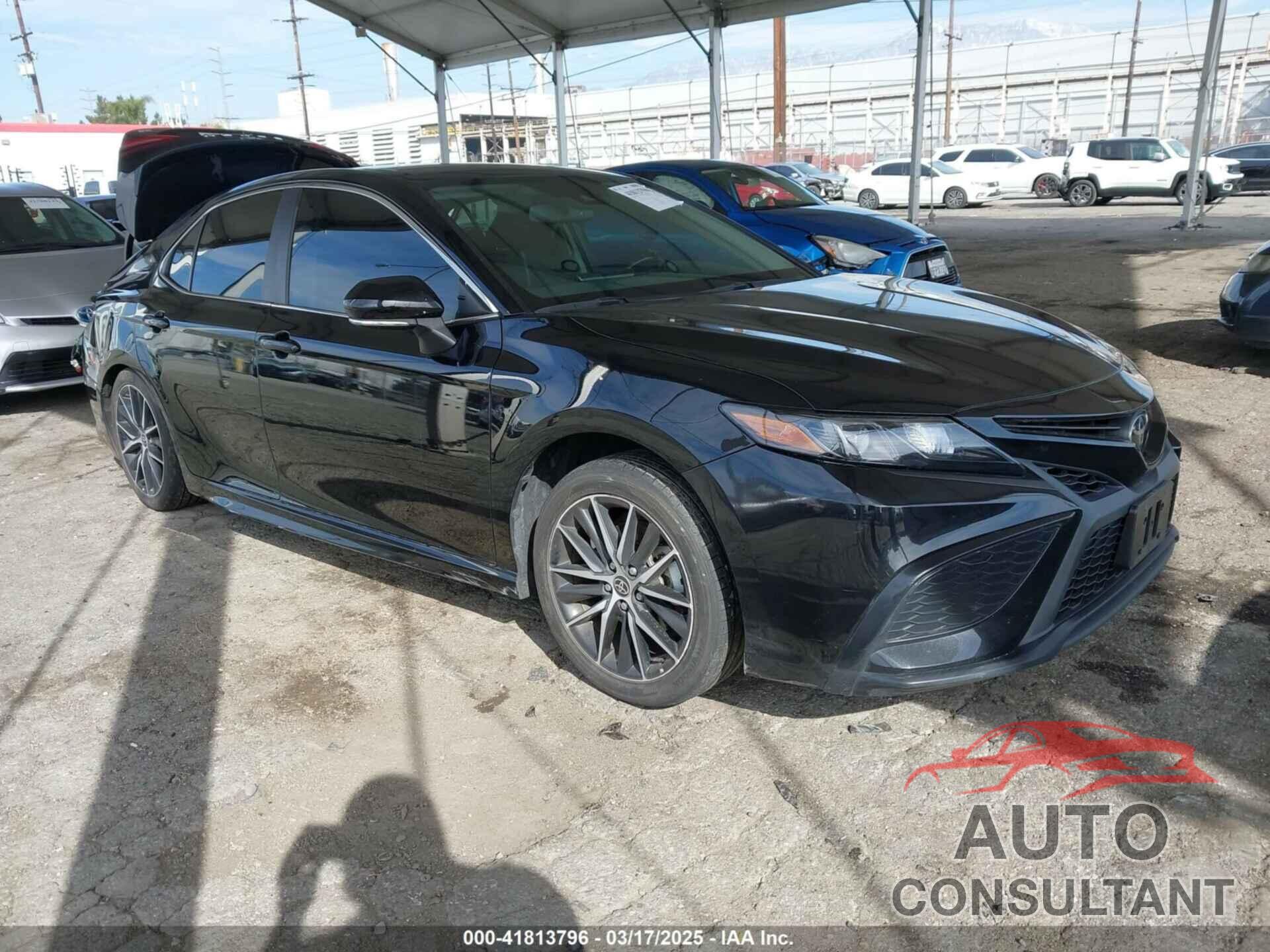 TOYOTA CAMRY 2021 - 4T1T11AKXMU552275