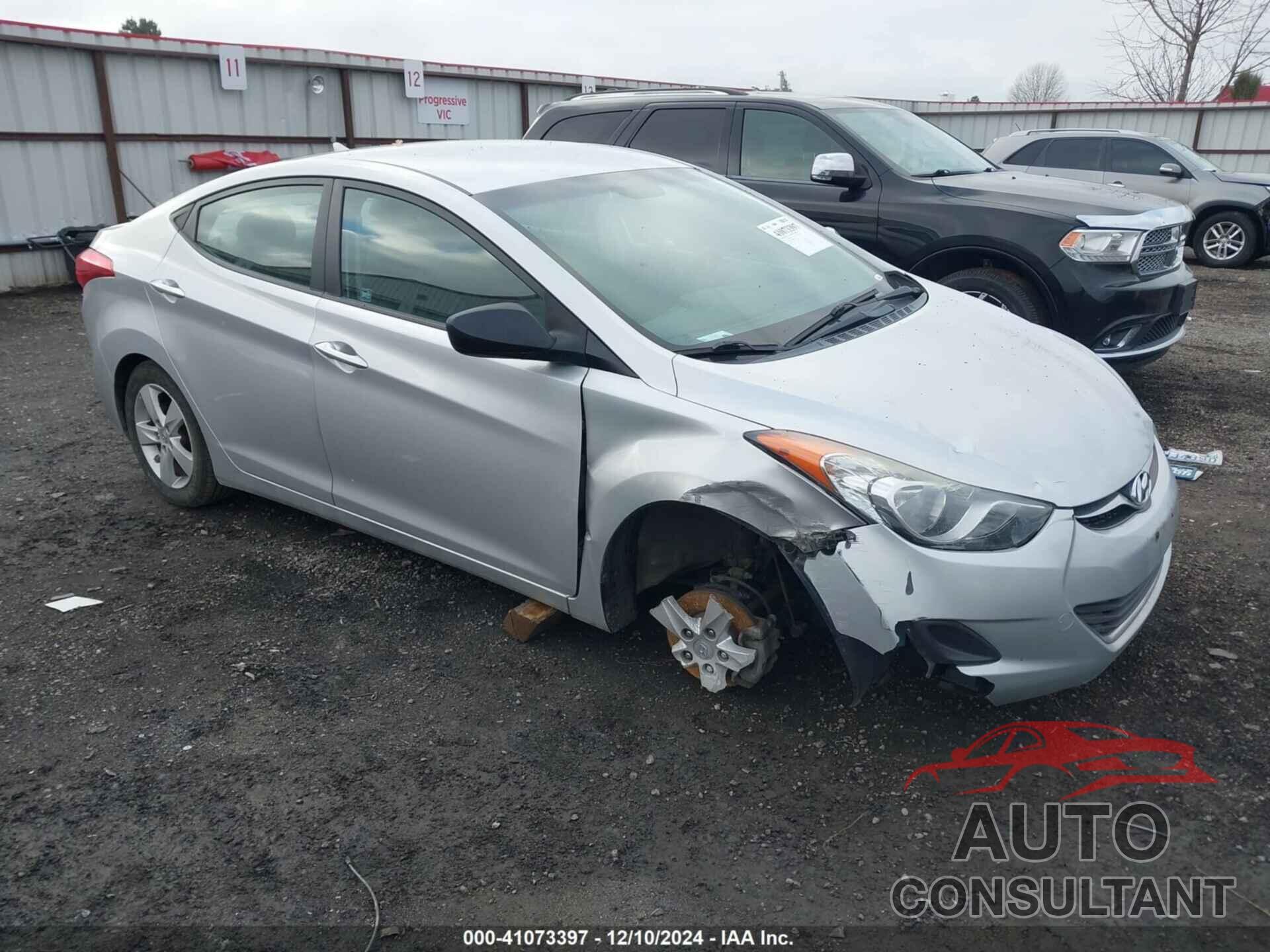 HYUNDAI ELANTRA 2013 - 5NPDH4AE5DH308530