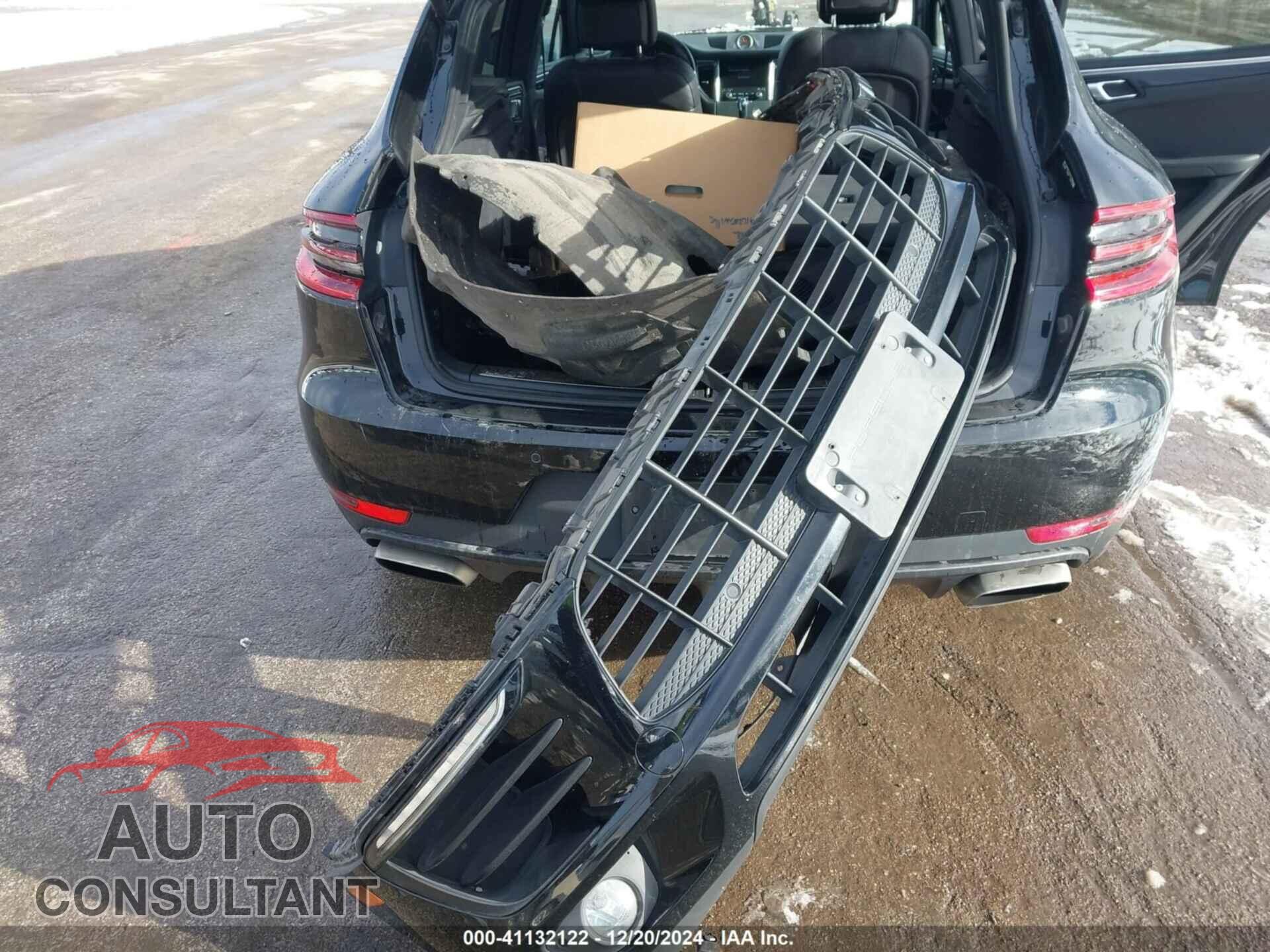 PORSCHE MACAN 2018 - WP1AA2A53JLB17688