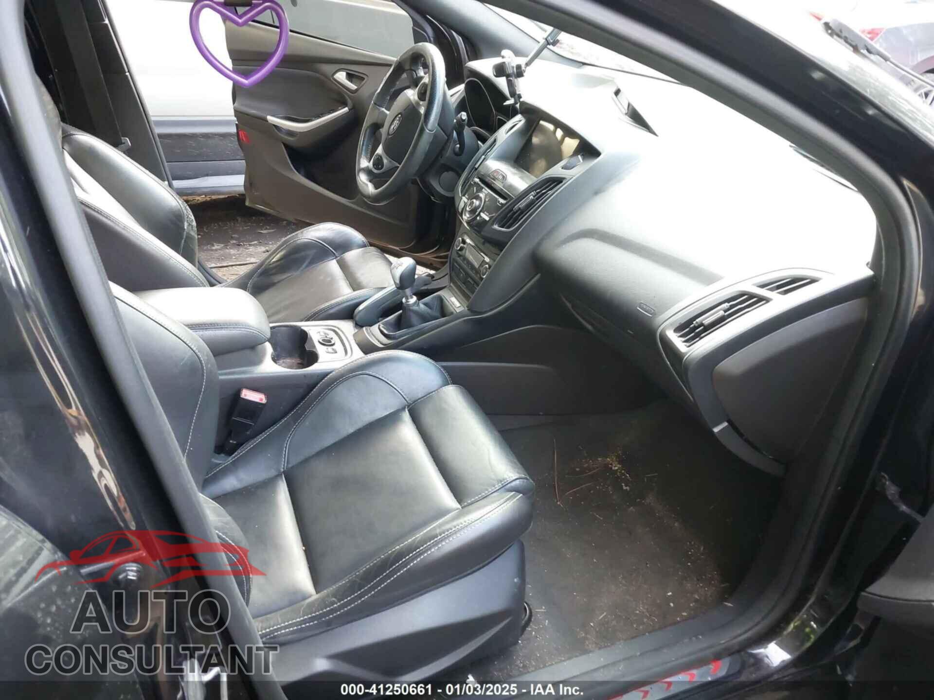 FORD FOCUS ST 2014 - 1FADP3L97EL148814