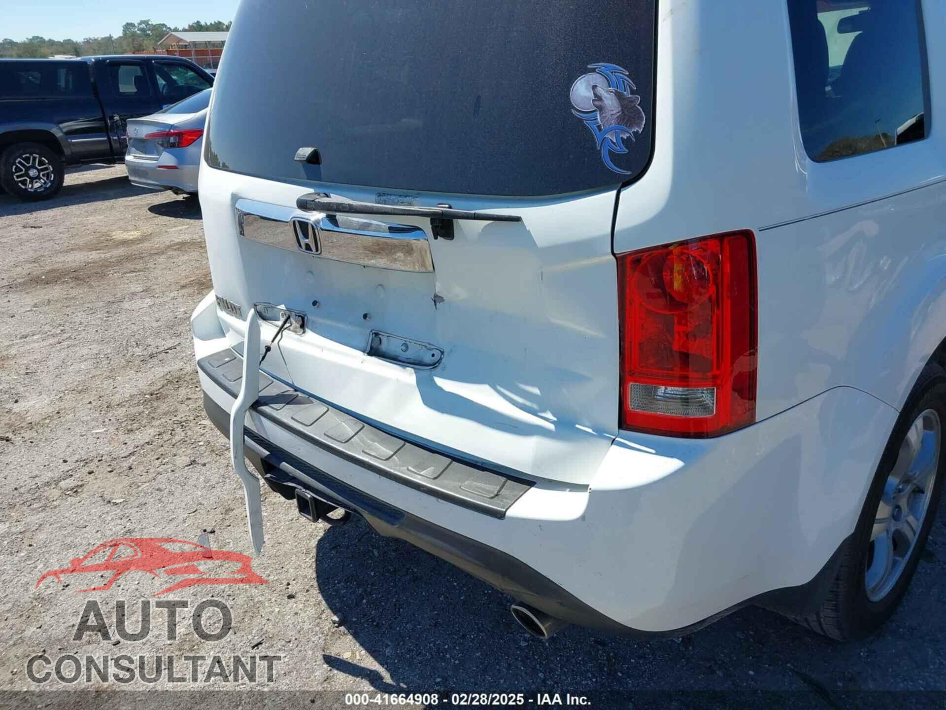 HONDA PILOT 2015 - 5FNYF3H54FB032981