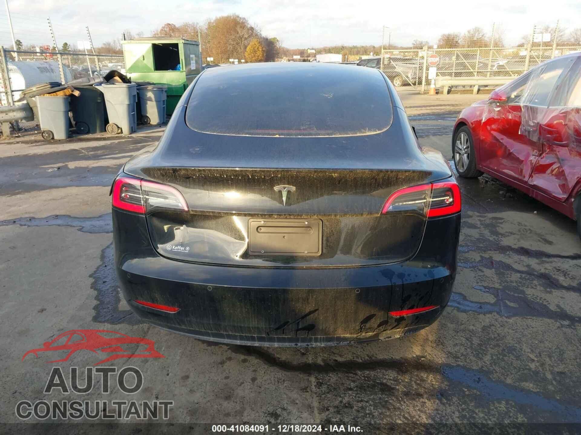 TESLA MODEL 3 2021 - 5YJ3E1EA5MF031614