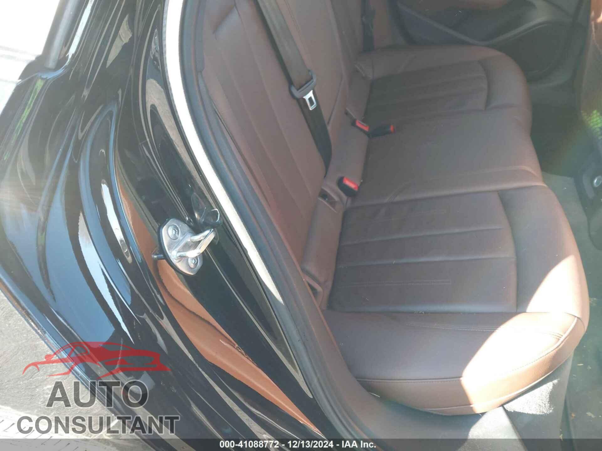 AUDI A4 2017 - WAUDNAF44HN053251