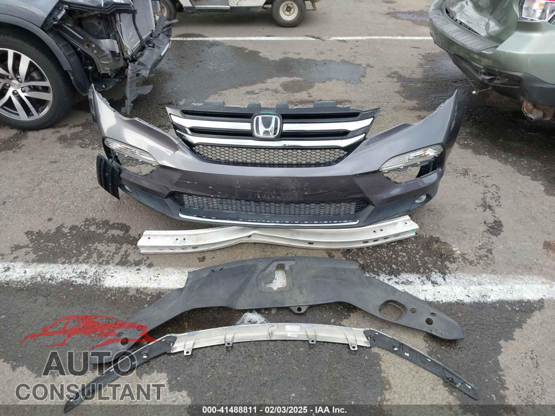 HONDA PILOT 2016 - 5FNYF6H93GB099562