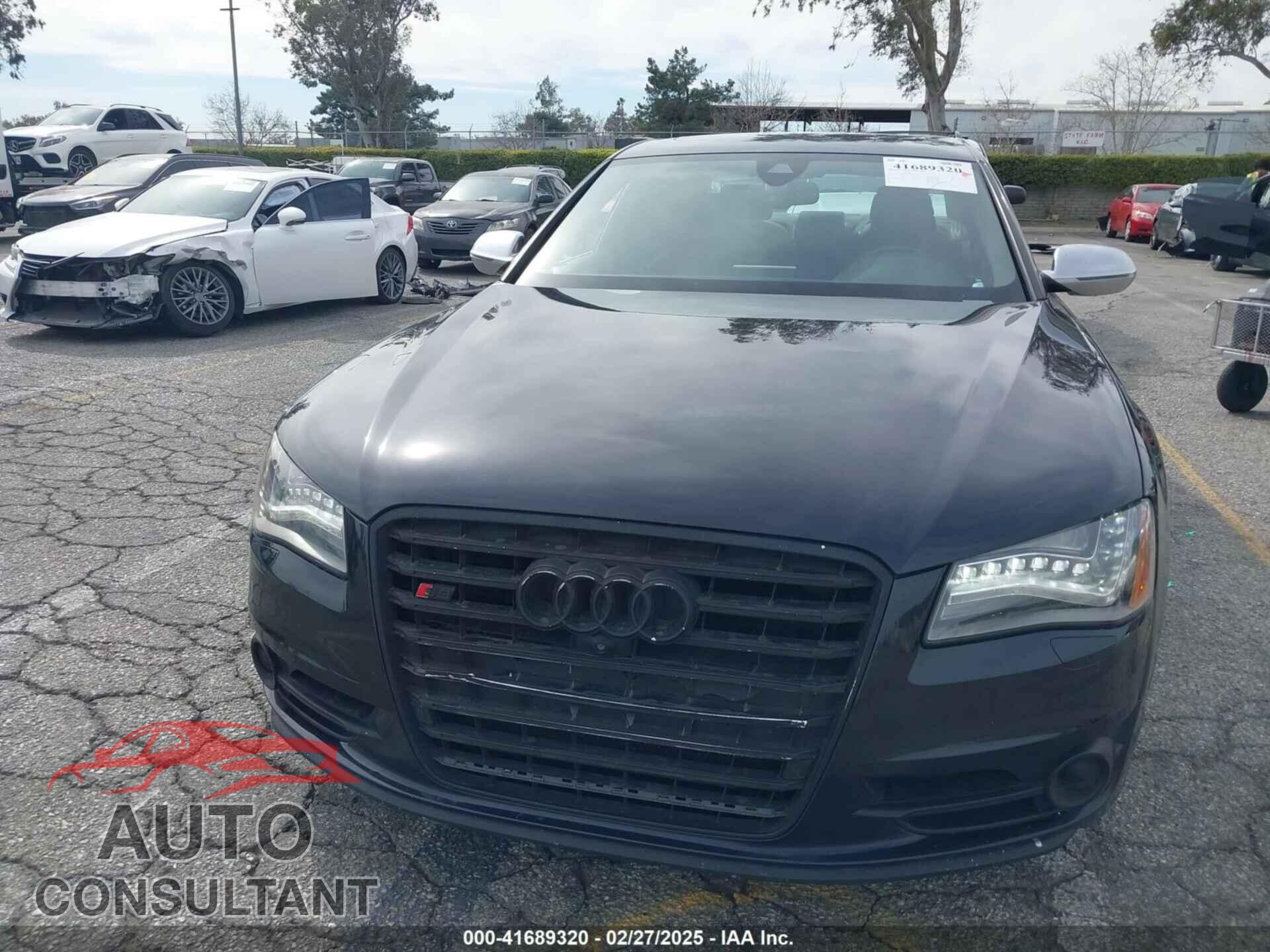 AUDI S8 2013 - WAUD2AFD0DN028673