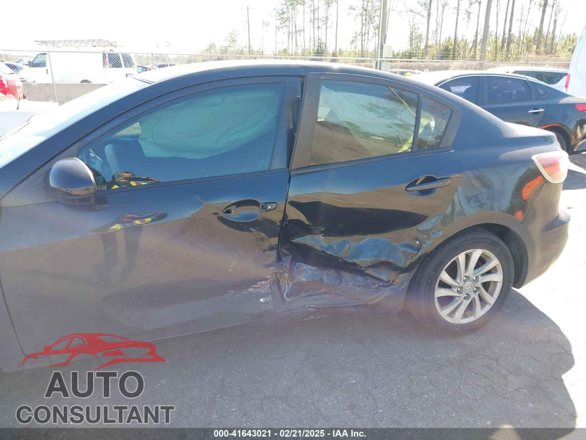 MAZDA MAZDA3 2012 - JM1BL1V75C1533861