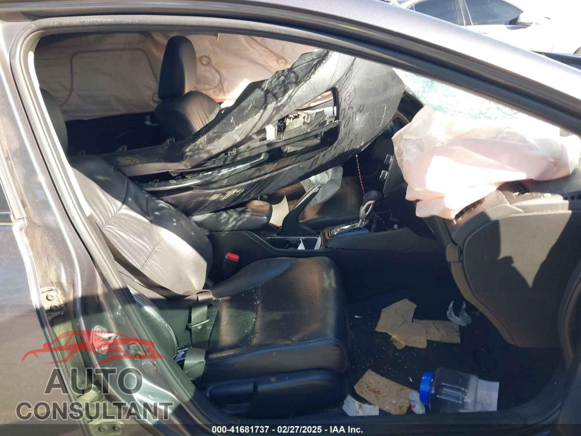 HONDA CIVIC 2015 - 2HGFB2F92FH524701