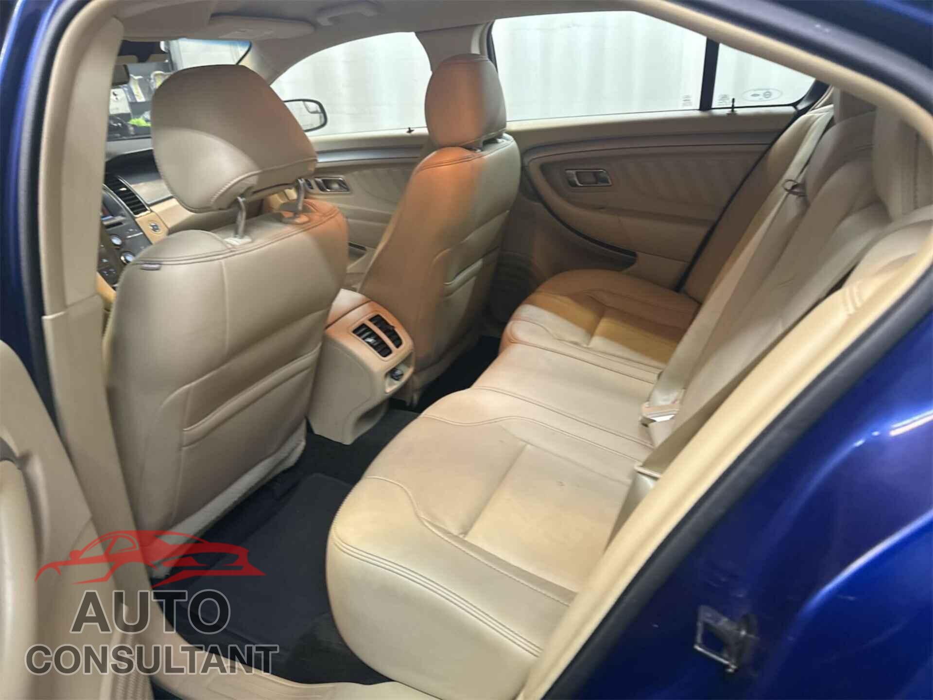 FORD TAURUS 2015 - 1FAHP2E84FG183448