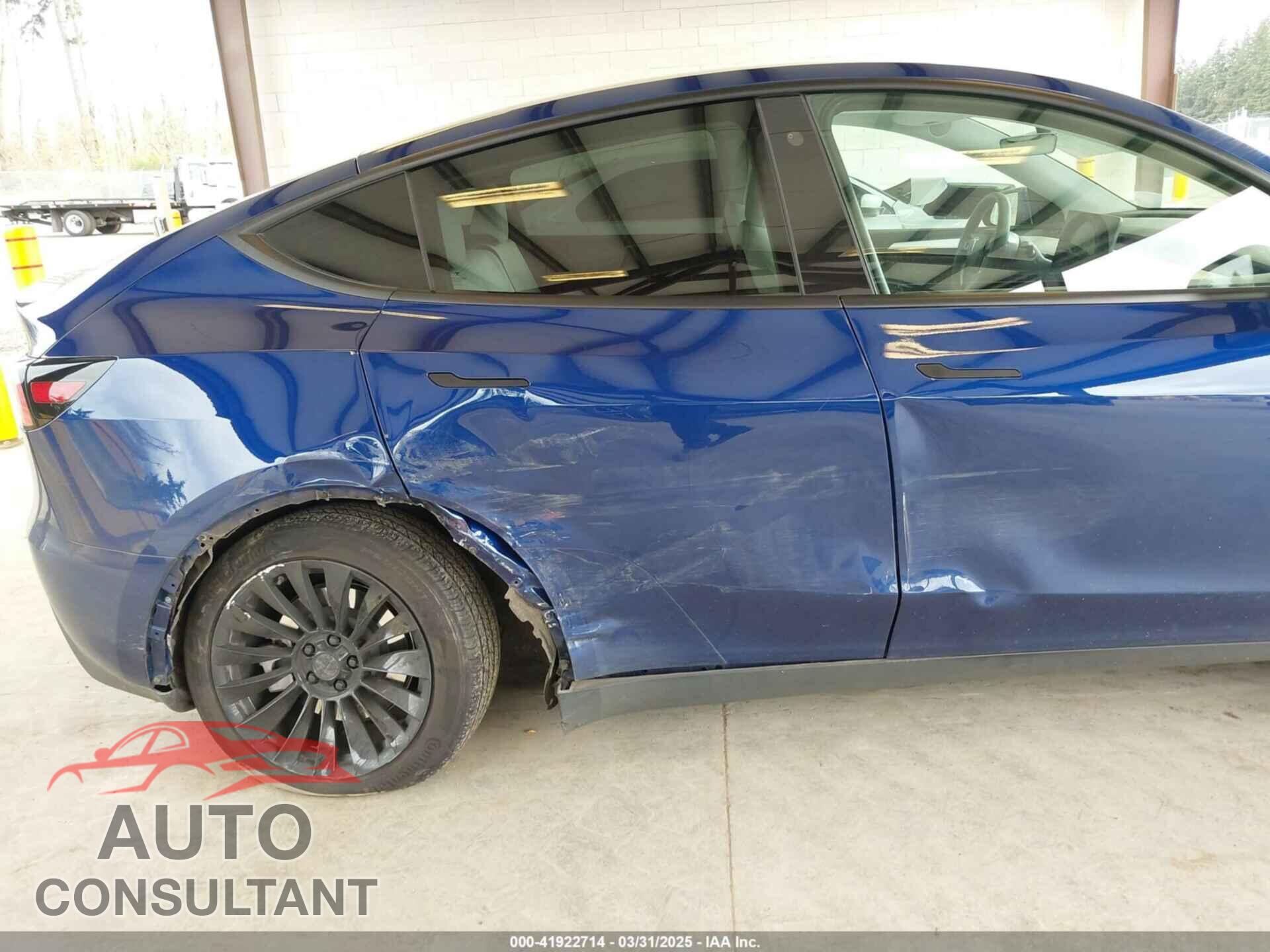 TESLA MODEL Y 2023 - 7SAYGDEEXPF621397