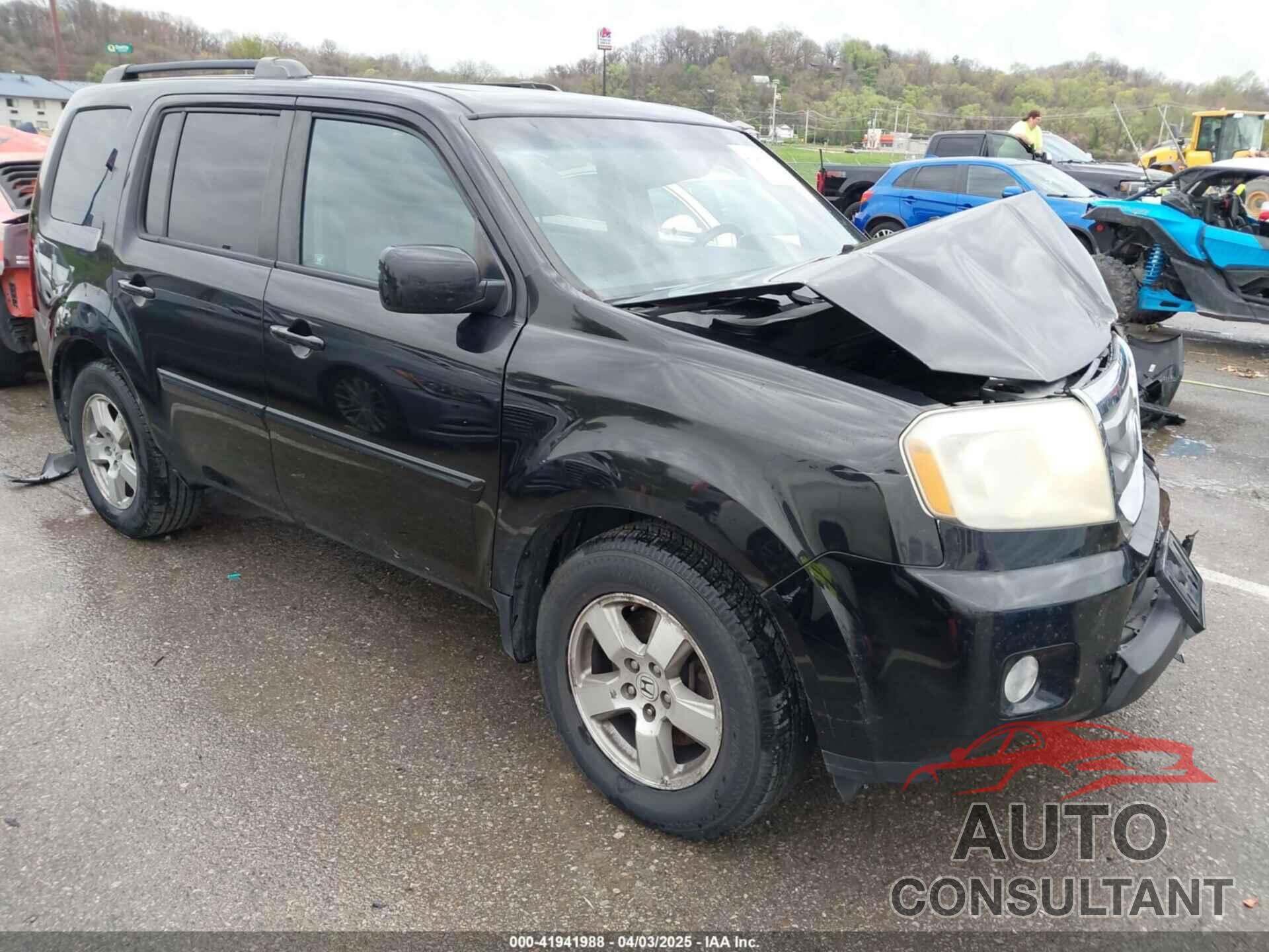 HONDA PILOT 2011 - 5FNYF4H68BB081593