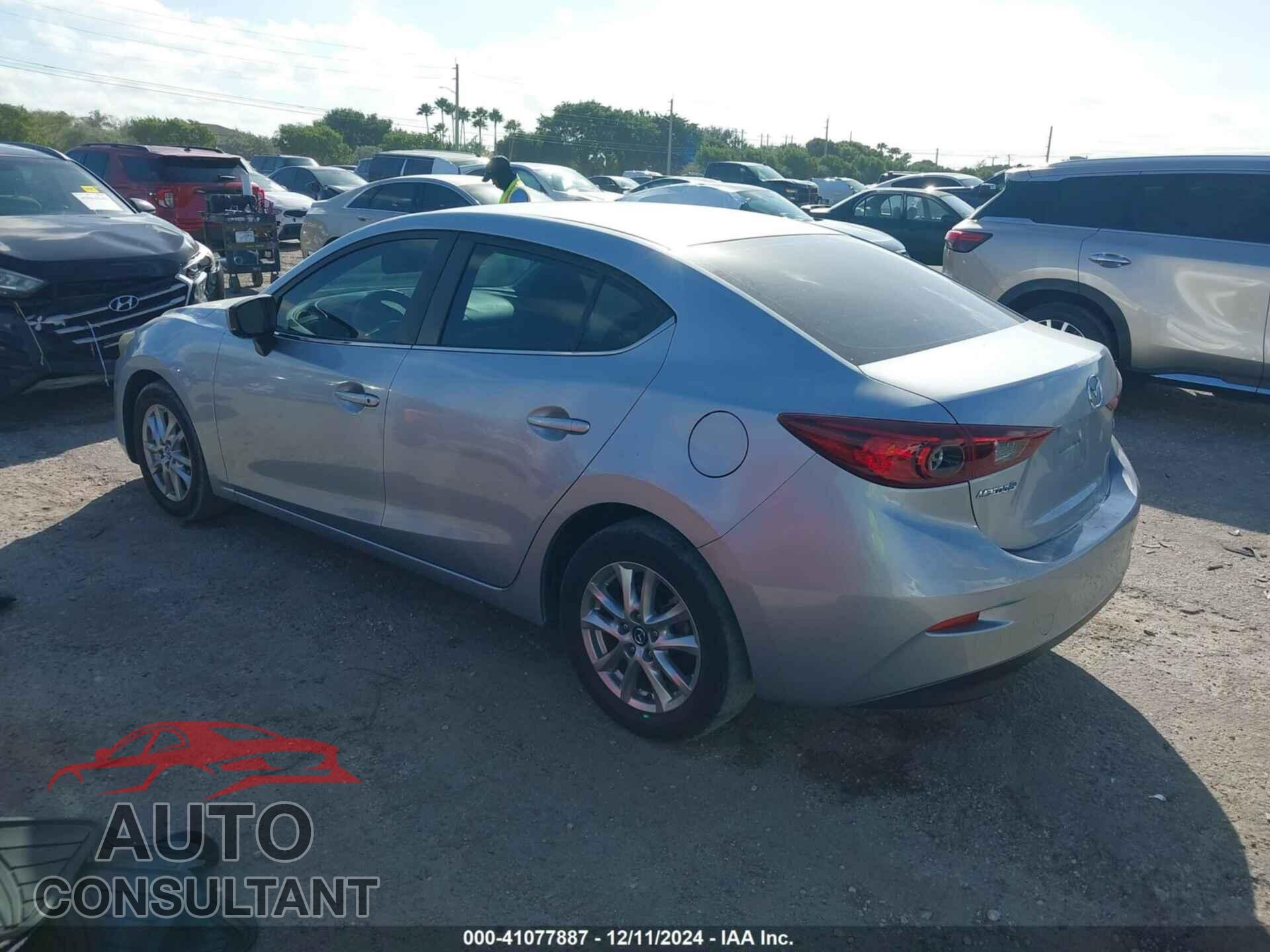 MAZDA MAZDA3 2017 - 3MZBN1U78HM157921