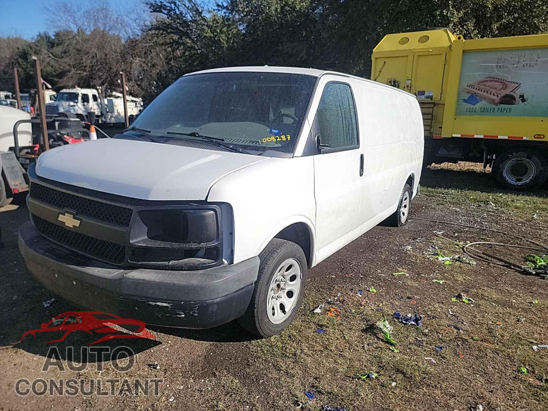 CHEVROLET EXPRESS G1500 2013 - 1GCSGAFX6D1173567
