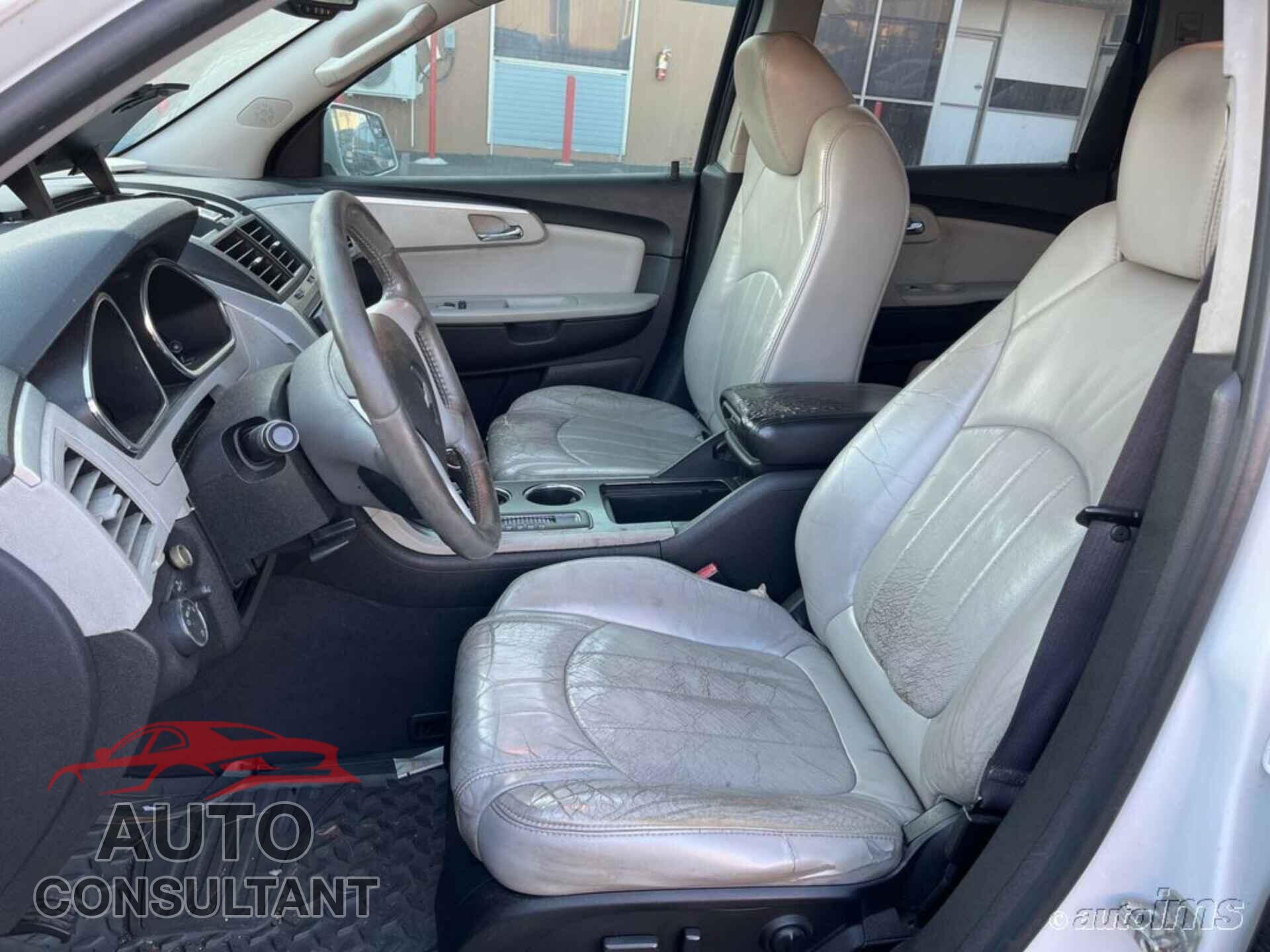 CHEVROLET TRAVERSE 2010 - 1GNLRHED0AS148529