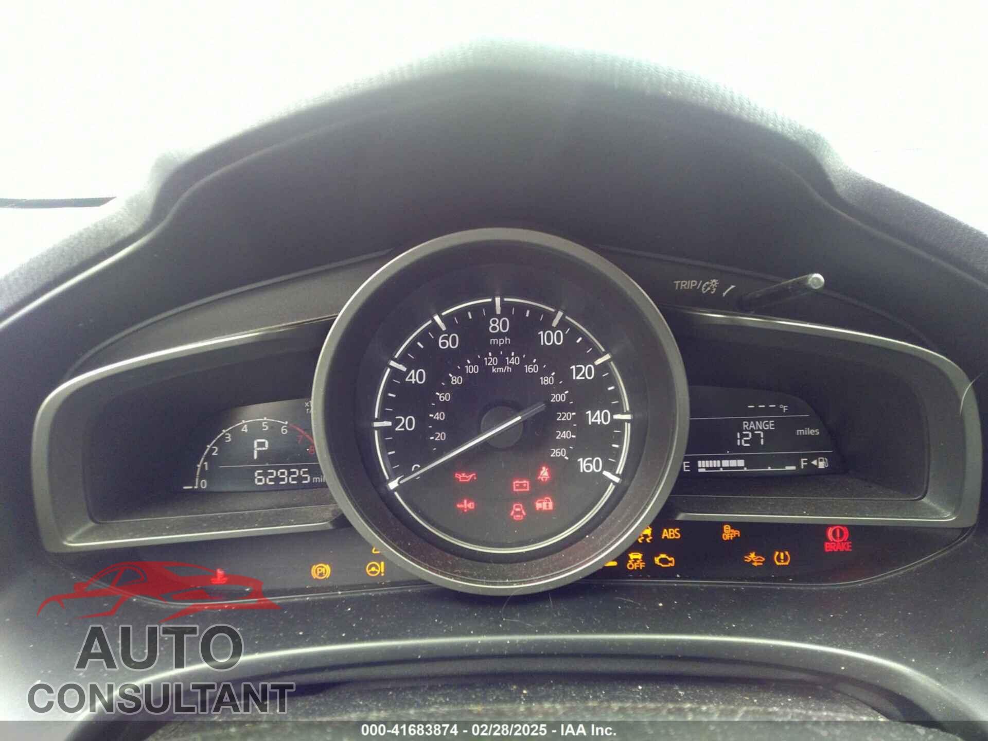 MAZDA MAZDA3 2018 - 3MZBN1L39JM173811