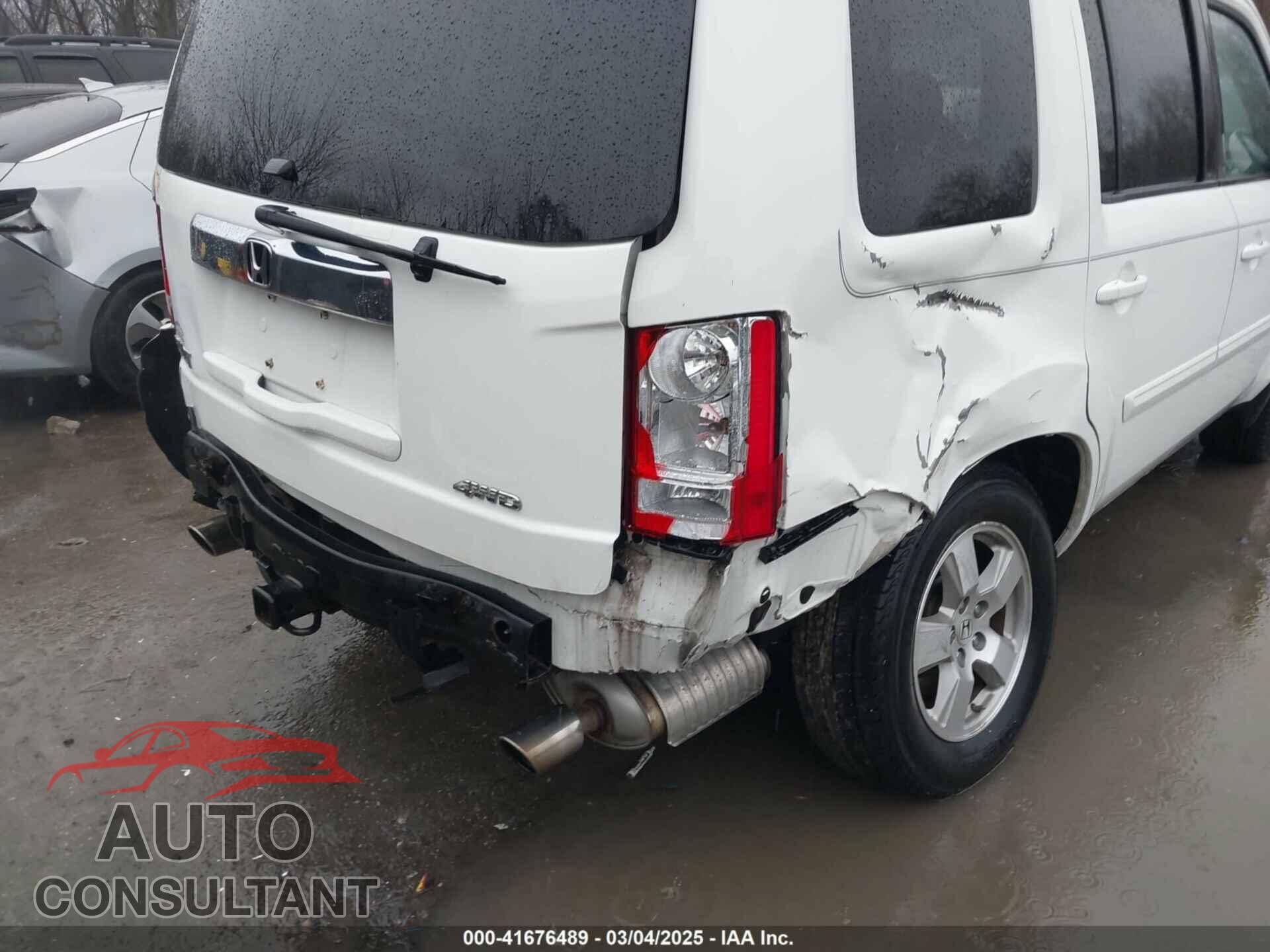 HONDA PILOT 2011 - 5FNYF4H72BB067777