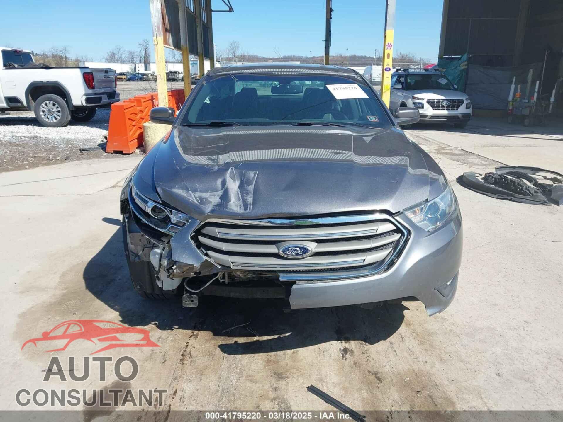 FORD TAURUS 2014 - 1FAHP2E82EG162676