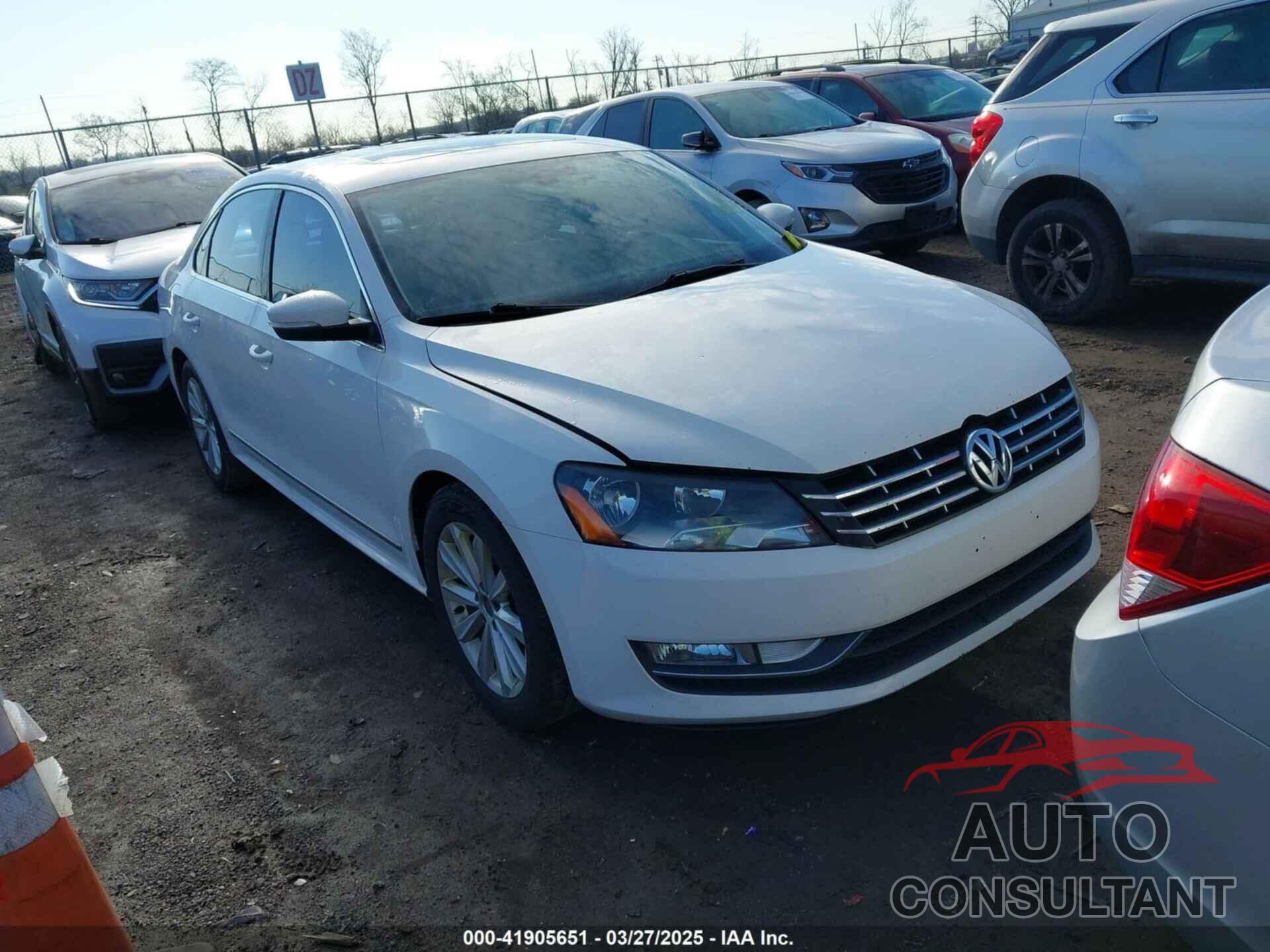 VOLKSWAGEN PASSAT 2013 - 1VWCP7A33DC071818