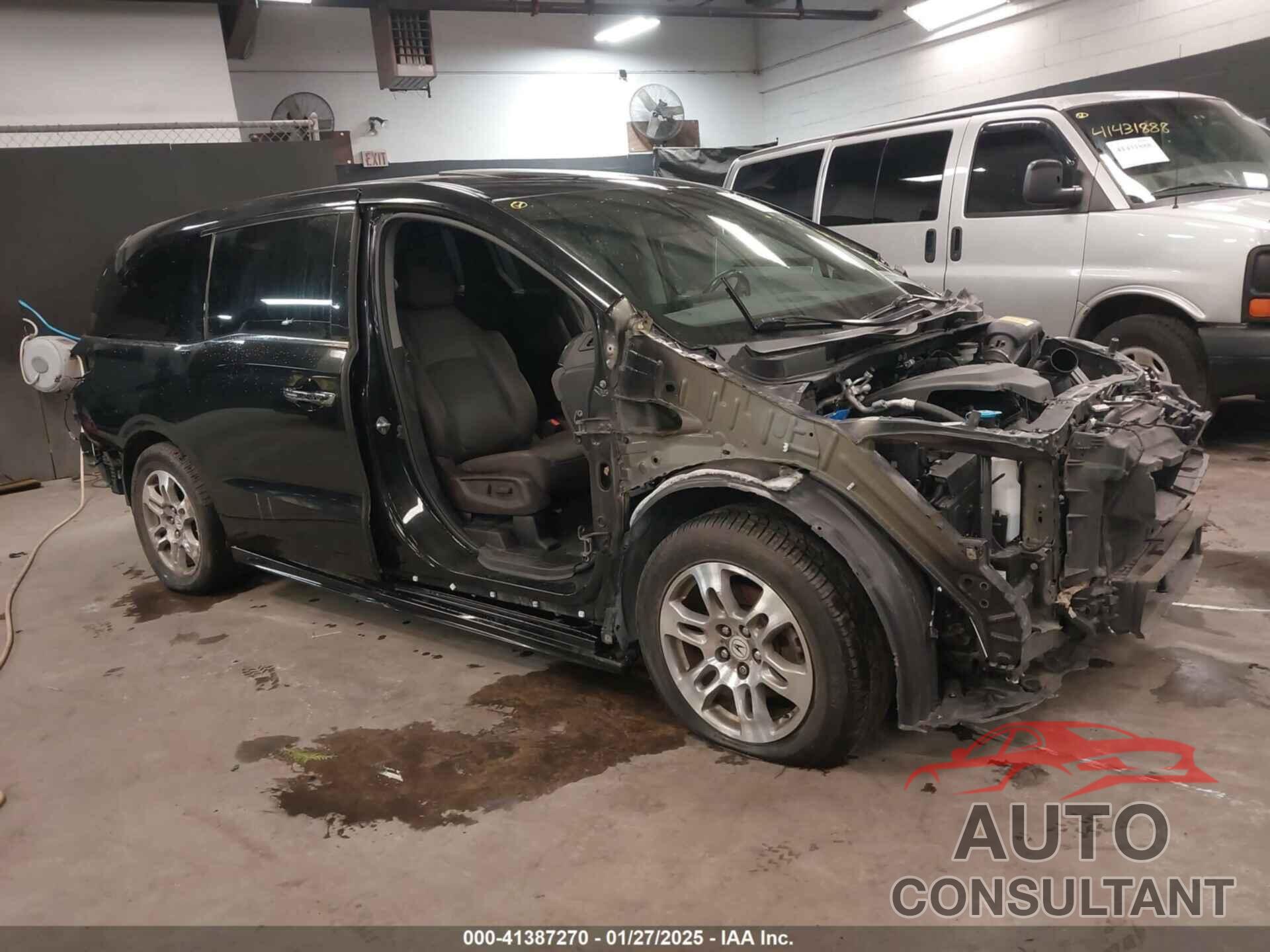 HONDA ODYSSEY 2018 - 5FNRL6H92JB110572
